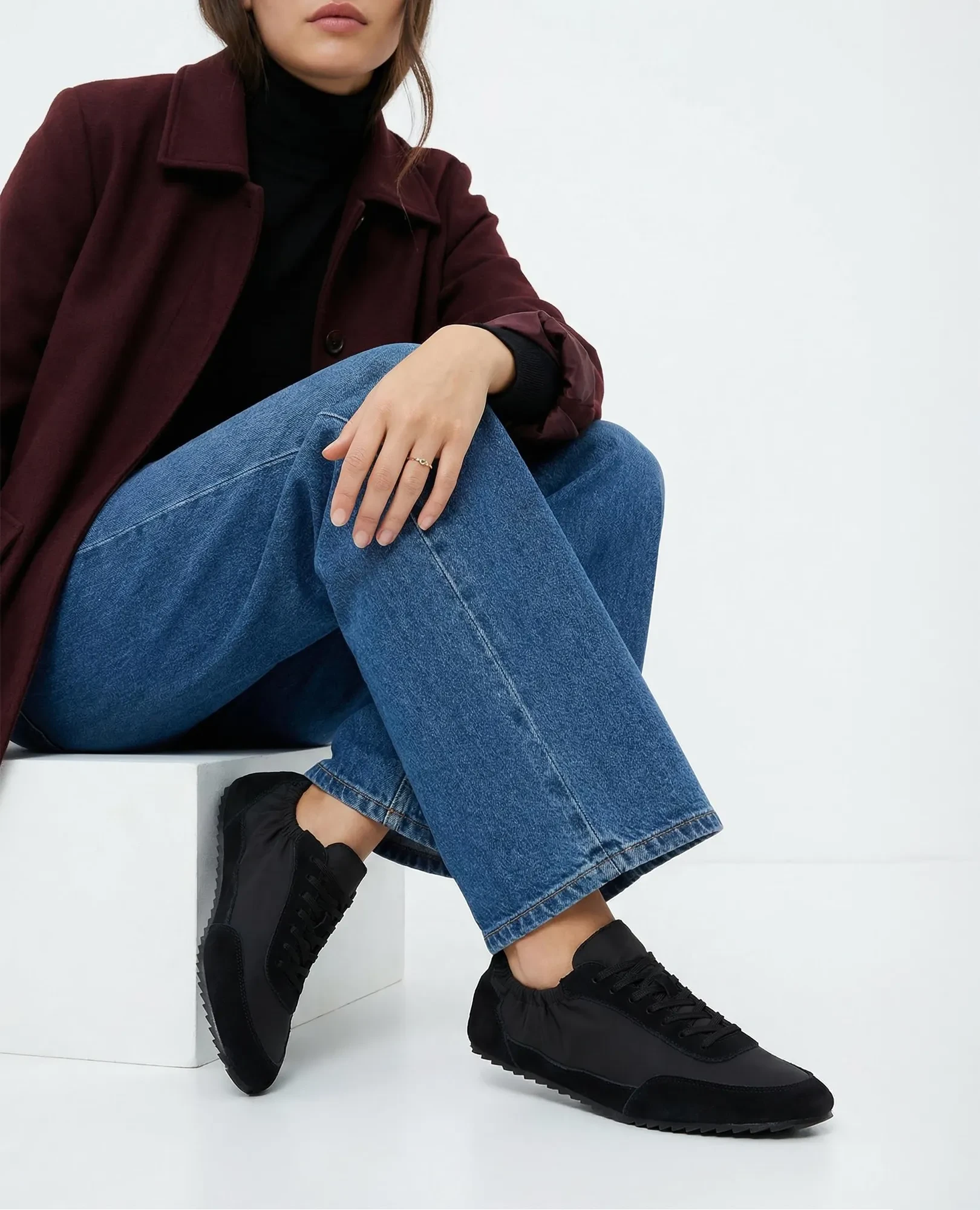 סניקרס עם גומי- קרי - B Unique - סניקרס