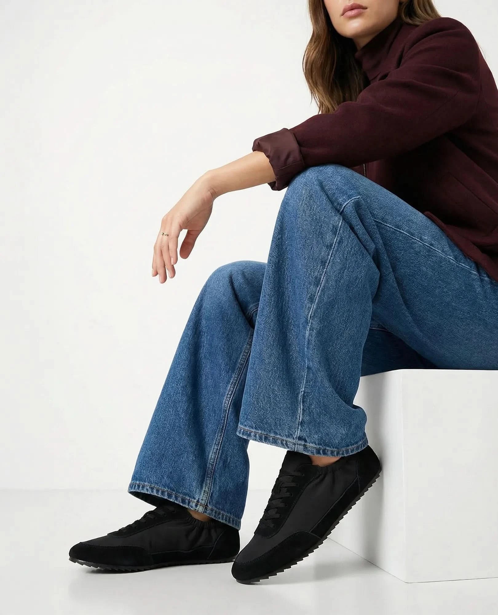 סניקרס עם גומי- קרי - B Unique - סניקרס