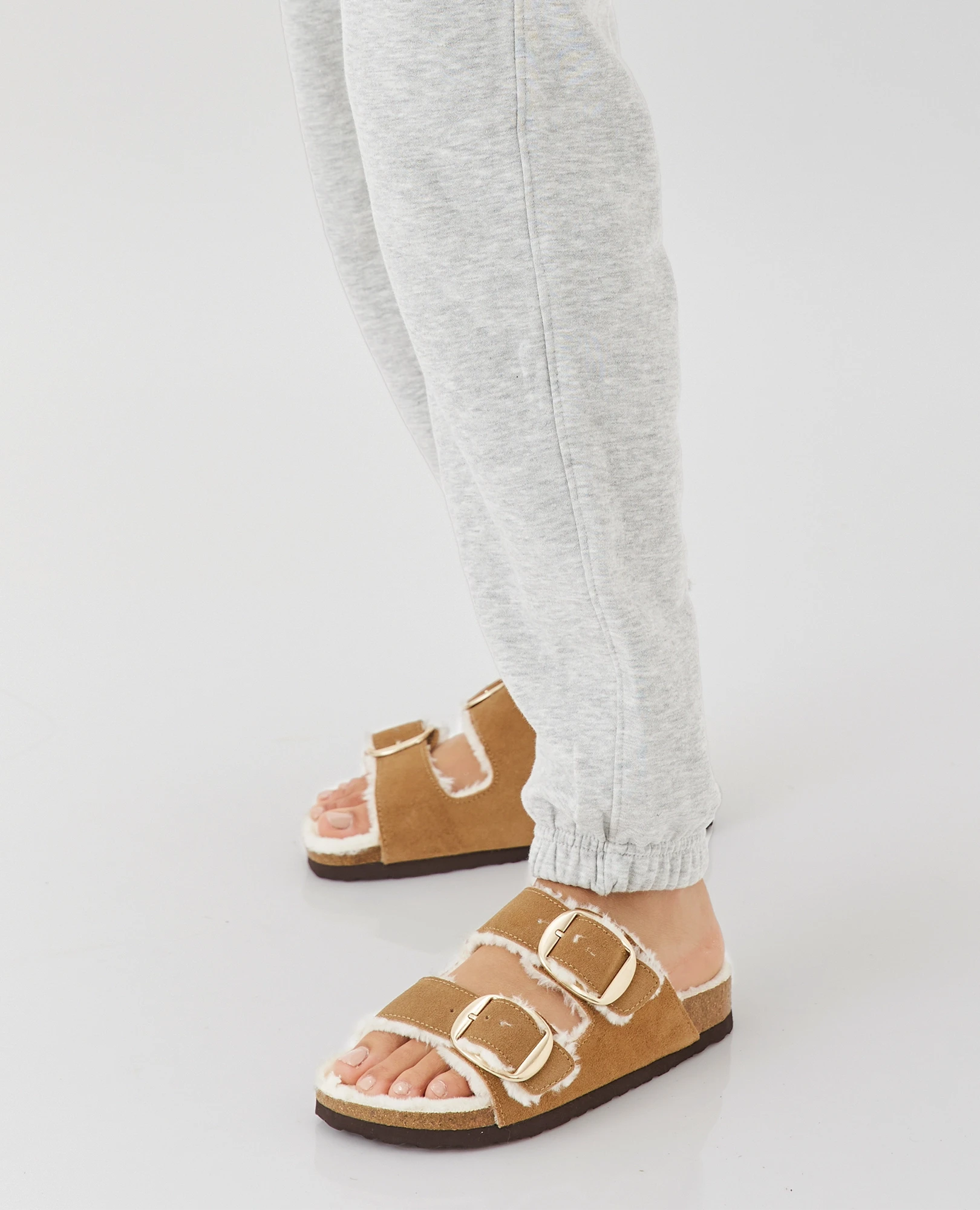 כפכפי עור ופרווה - חני - B Unique - כפכפים