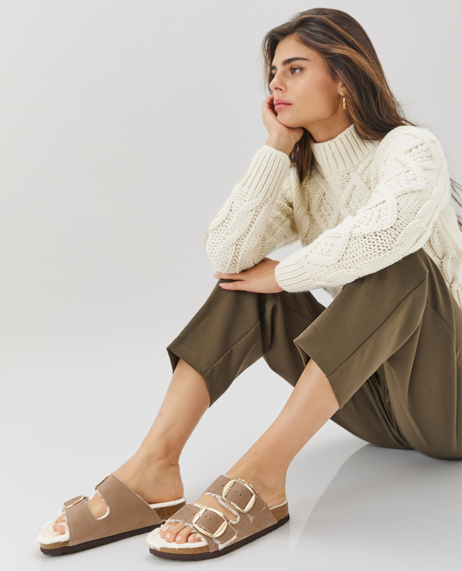 כפכפי עור ופרווה - חני - B Unique - כפכפים