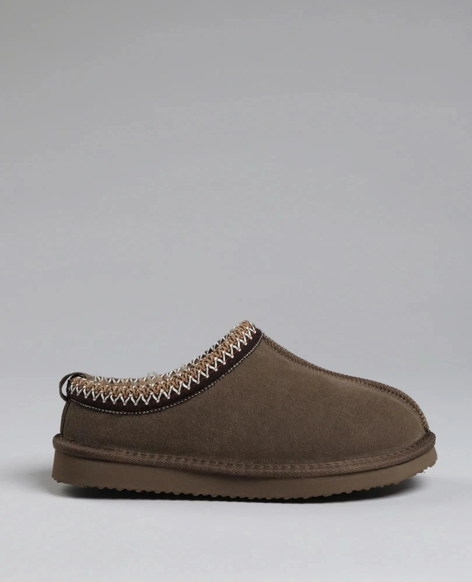 כפכפי עור עם רקמה - יערה - B Unique - כפכפים