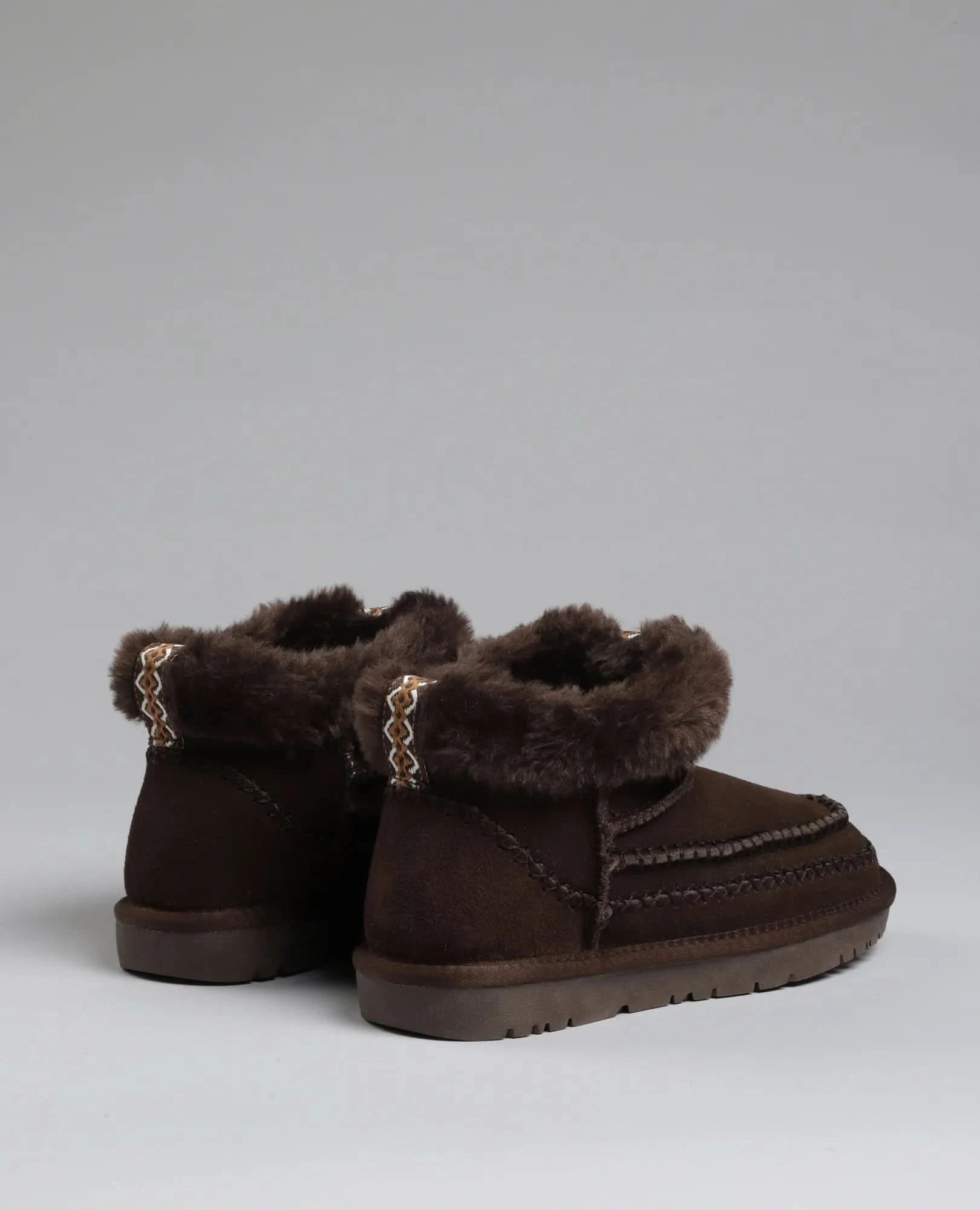 מגפוני פרווה - נאיה - B Unique - מגפונים