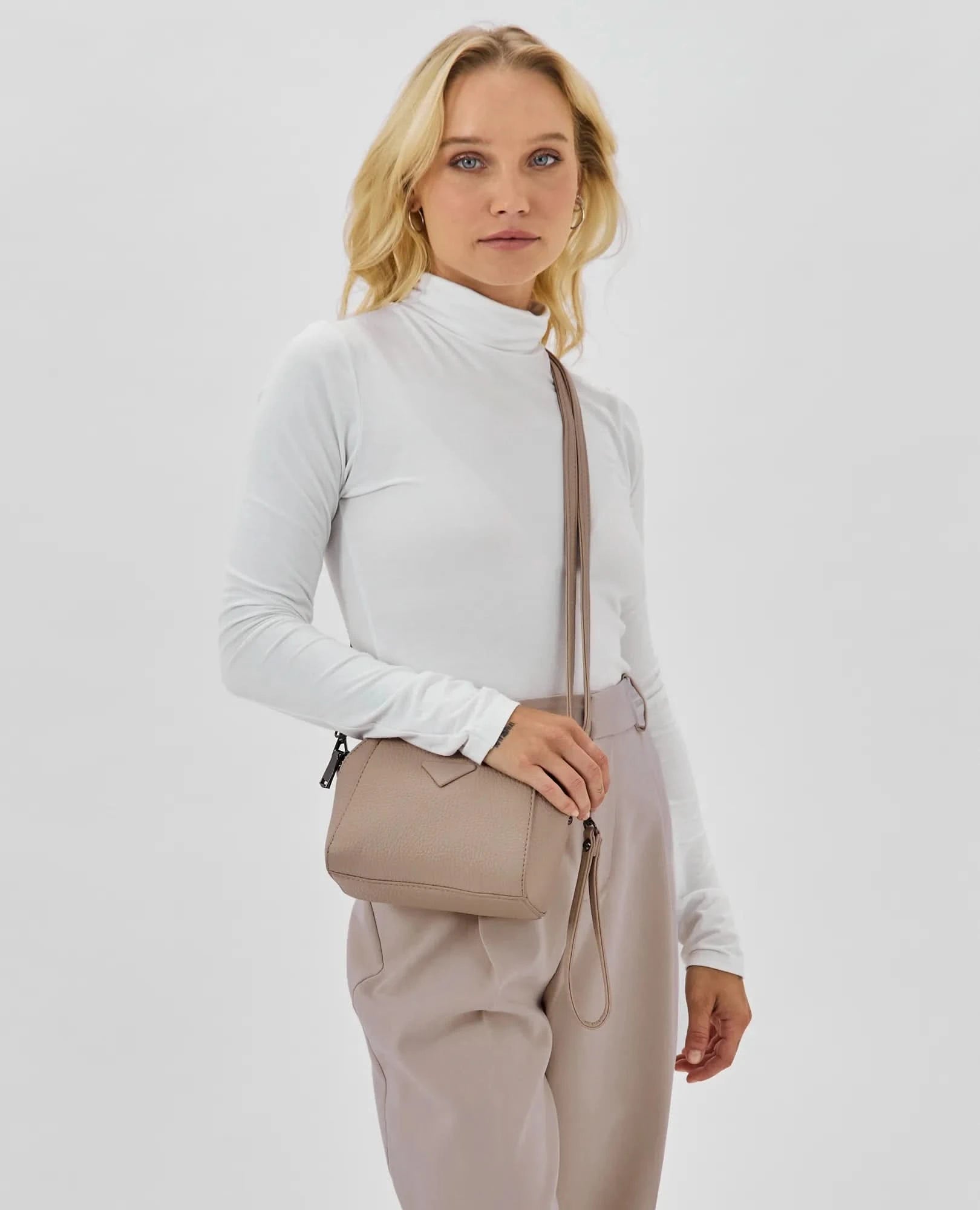 תיק צד קטן- טלאור - B Unique - תיק צד