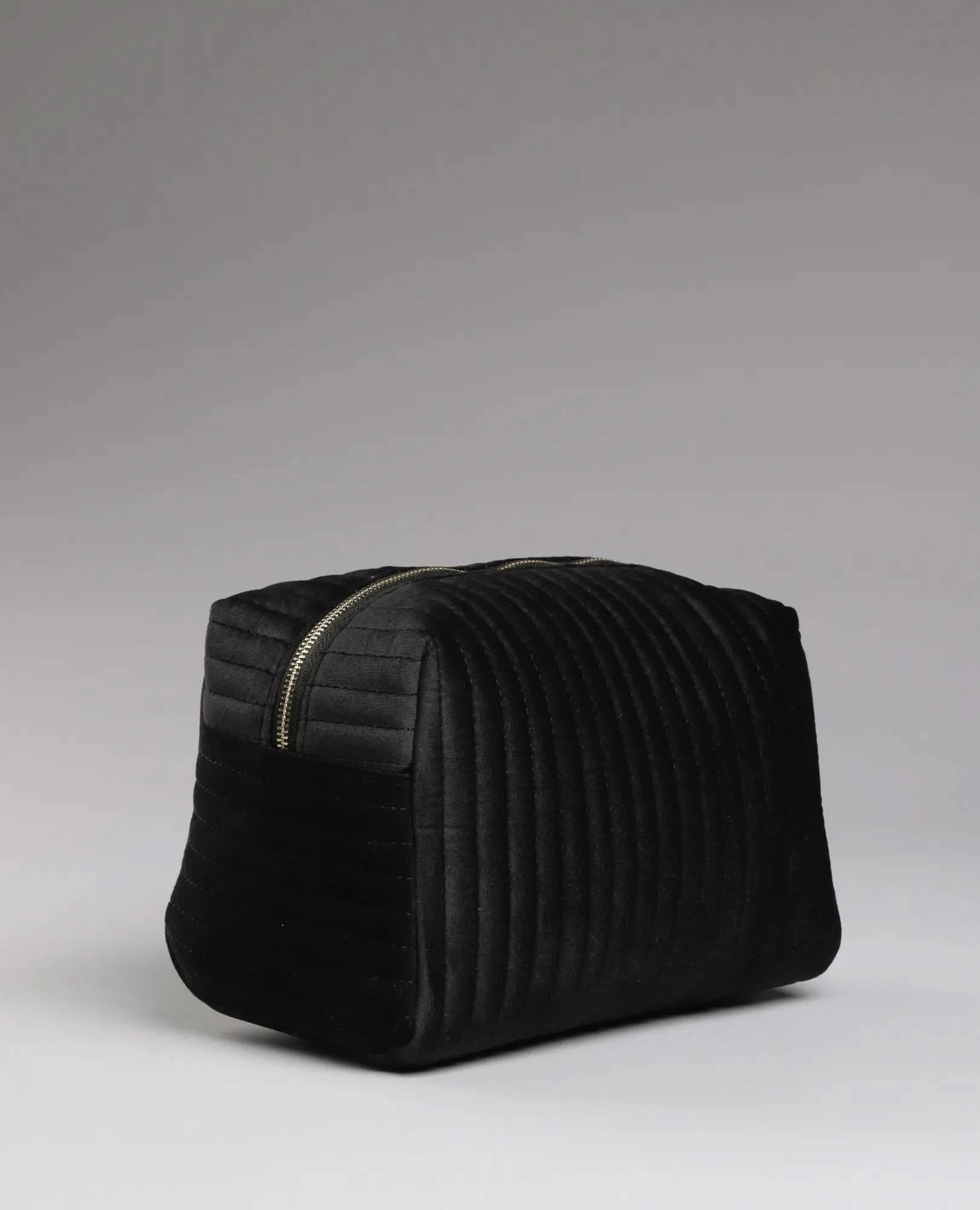 תיק איפור גדול - B Unique - אקססוריז