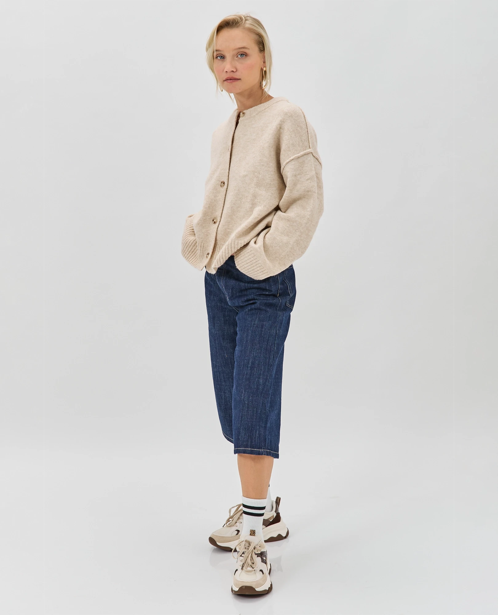 נעלי סניקרס - לוקה - B Unique - סניקרס