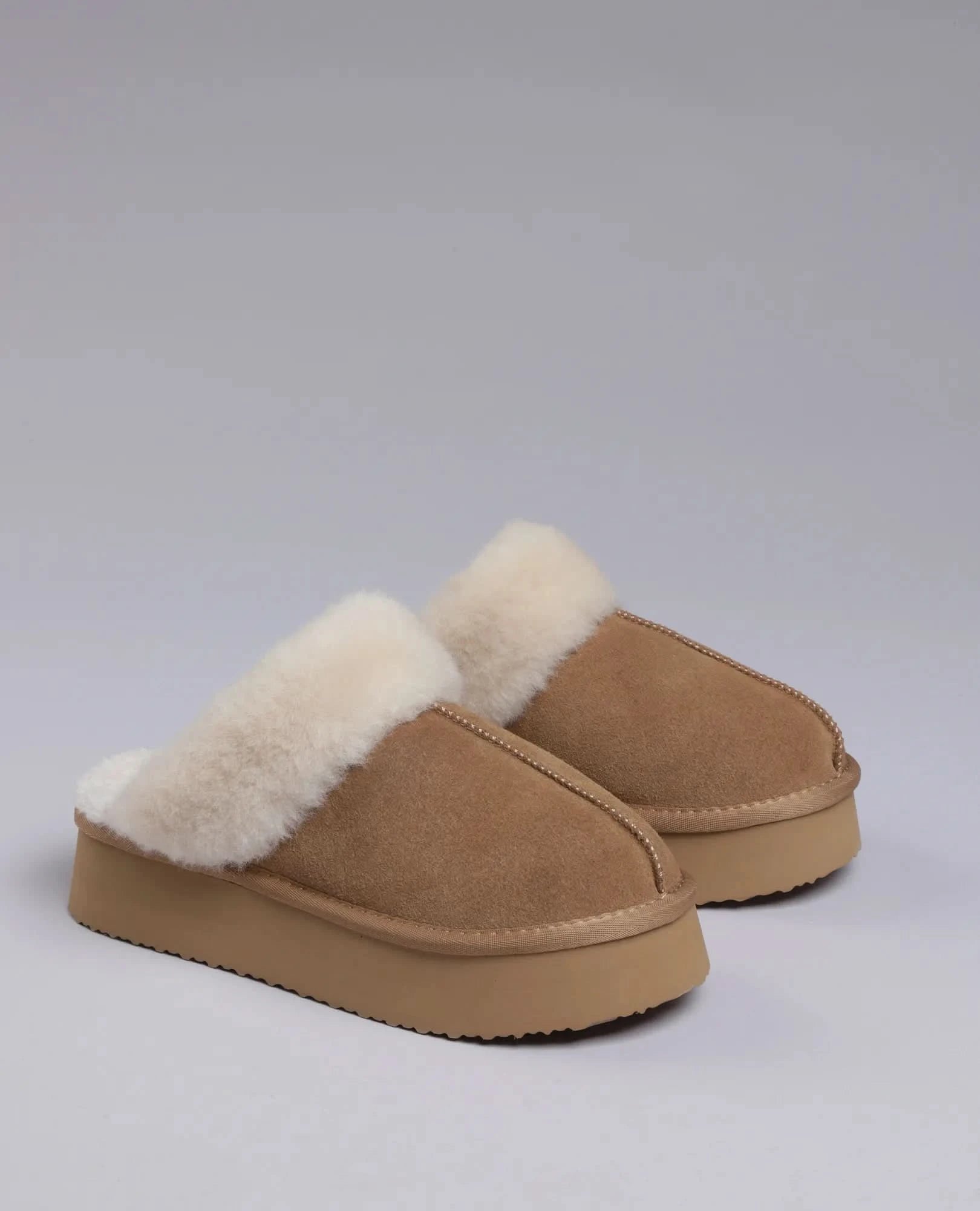 כפכפי עור פרווה- רני - B Unique - דגמי מעבר