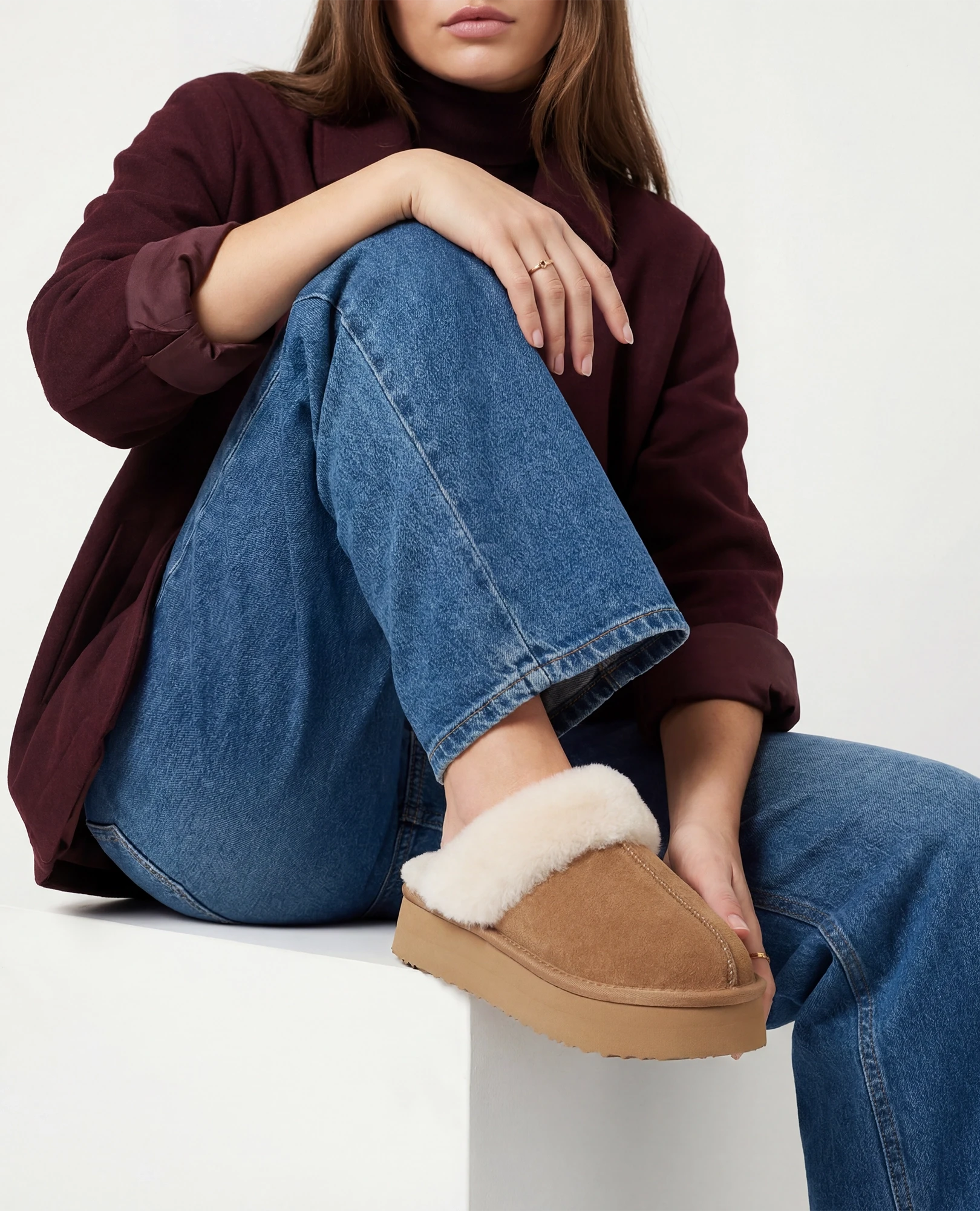 כפכפי עור פרווה- רני - B Unique - דגמי מעבר