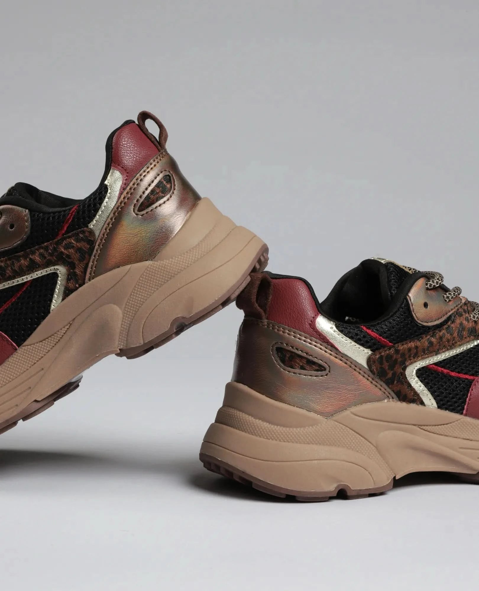 סניקרס מוגבהות - חן - B Unique - סניקרס