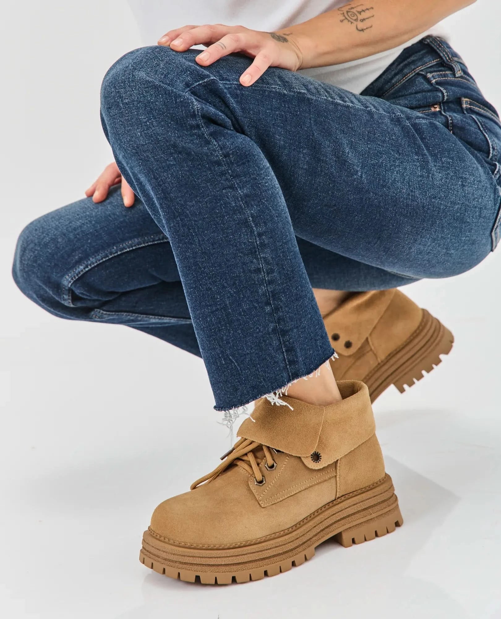 מגפונים סוליית טרקטור- ליאל - B Unique - מגפונים