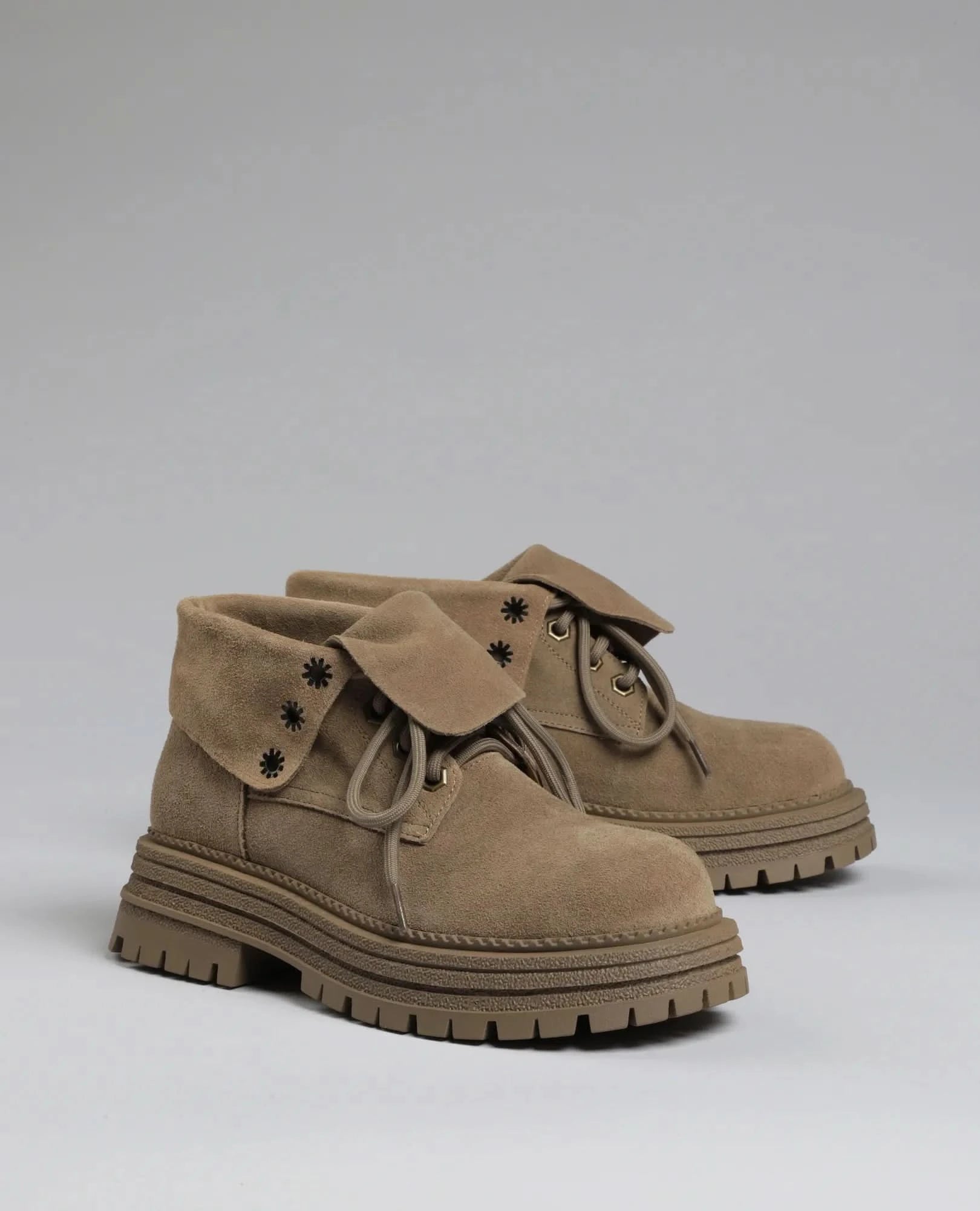 מגפונים סוליית טרקטור- ליאל - B Unique - מגפונים