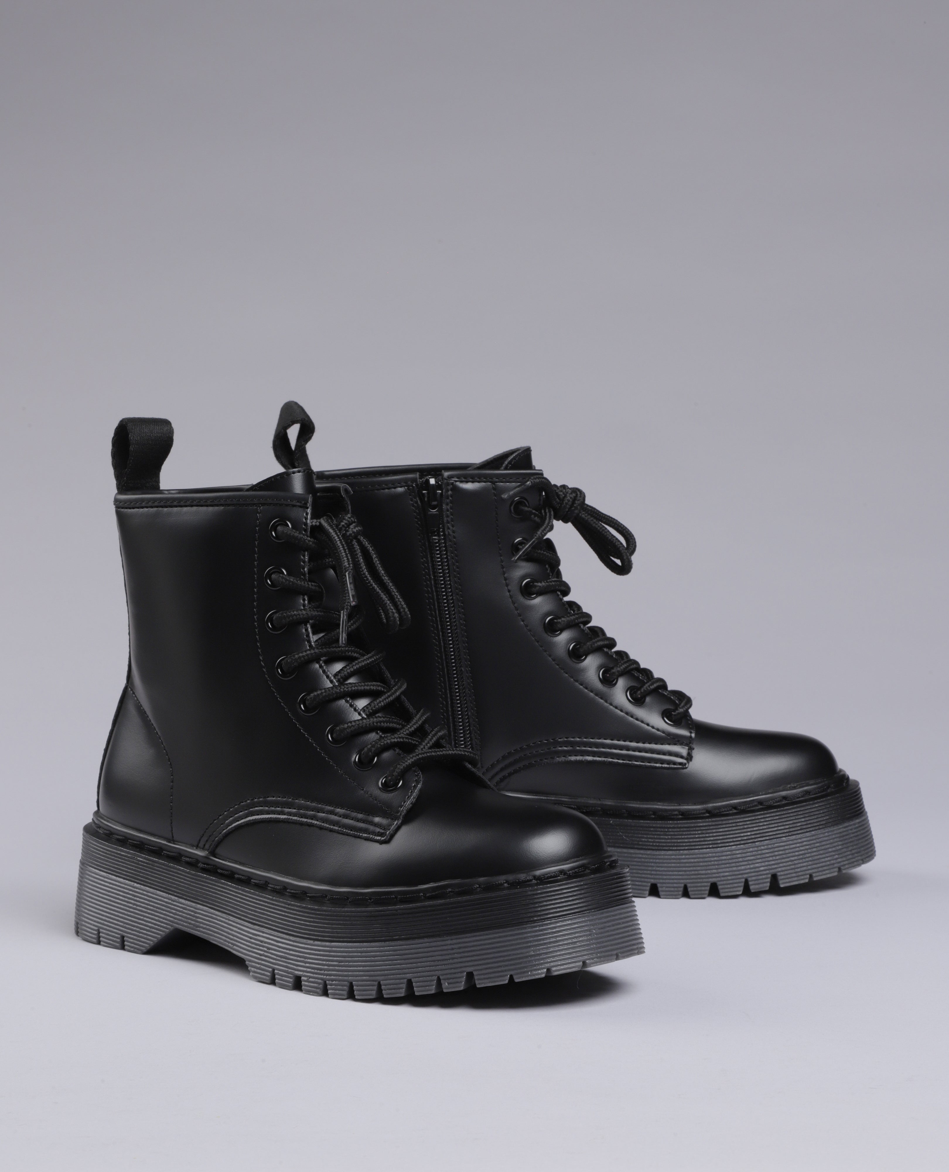 מגפוני טרקטור- טוני