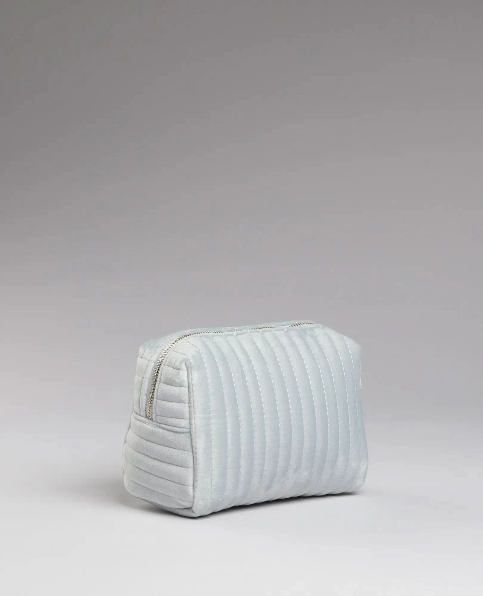 תיק איפור קטן - B Unique - אקססוריז