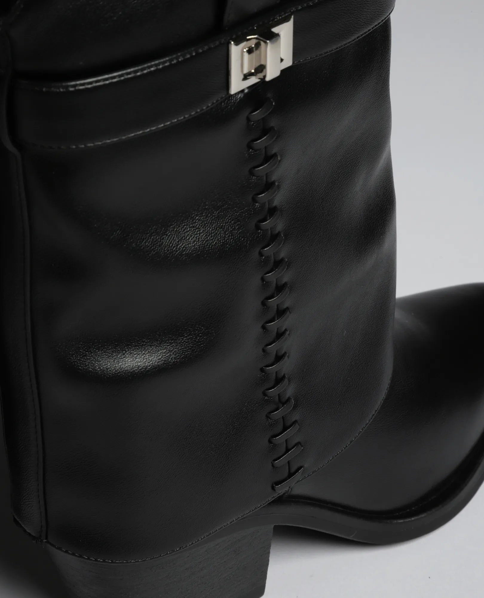 מגפוני עקב - אייבי - B Unique - מגפונים