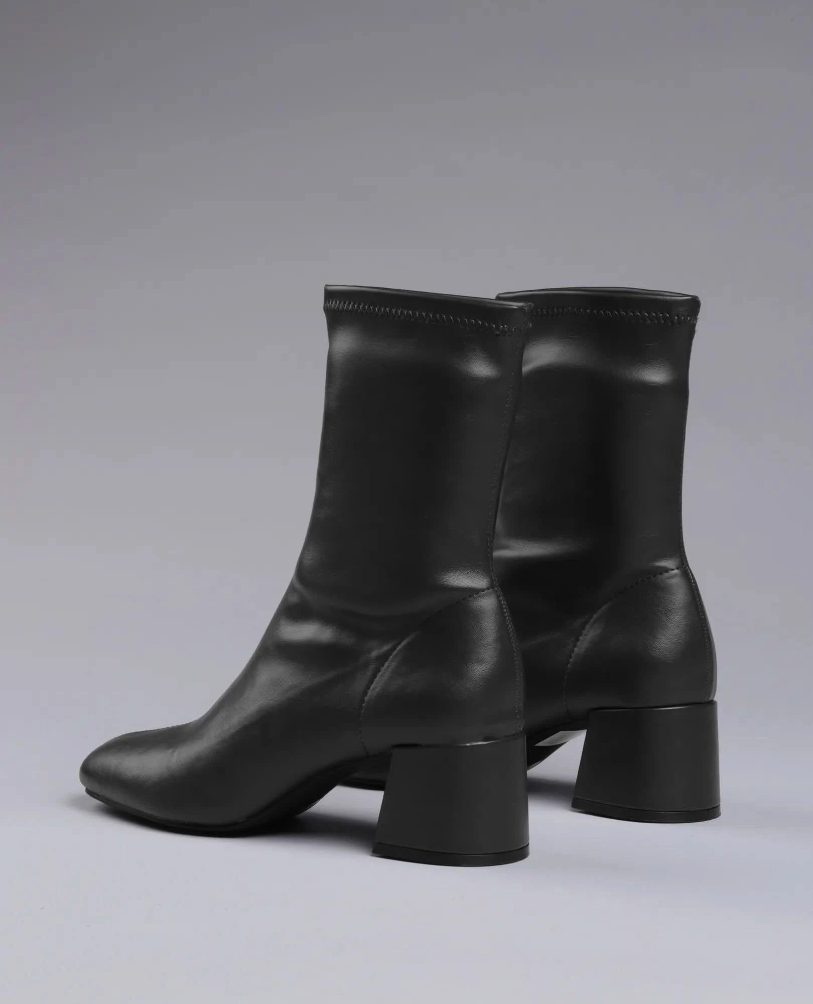 מגפונים עם עקב מרובע- שלי - B Unique - מגפונים