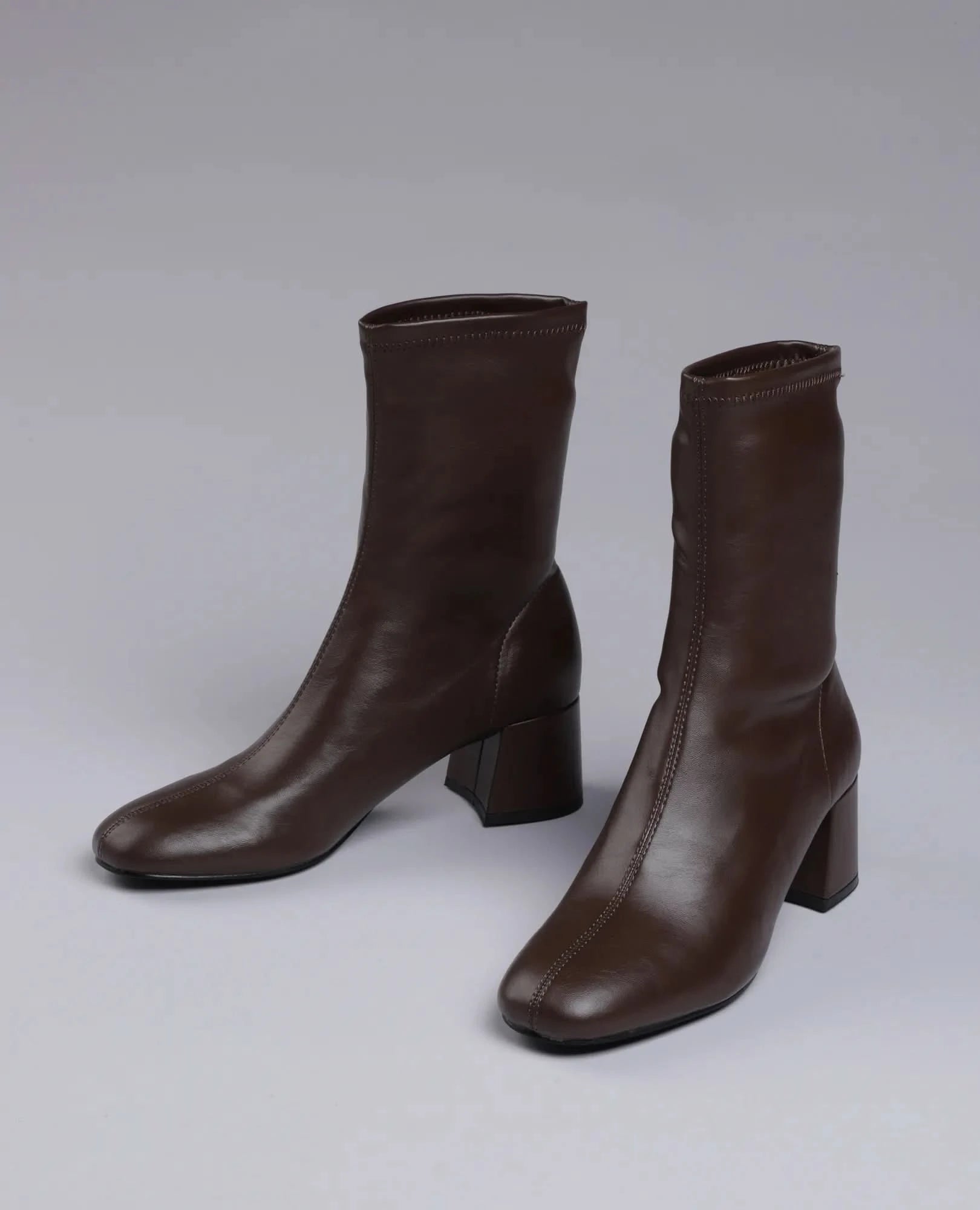 מגפונים עם עקב מרובע- שלי - B Unique - מגפונים