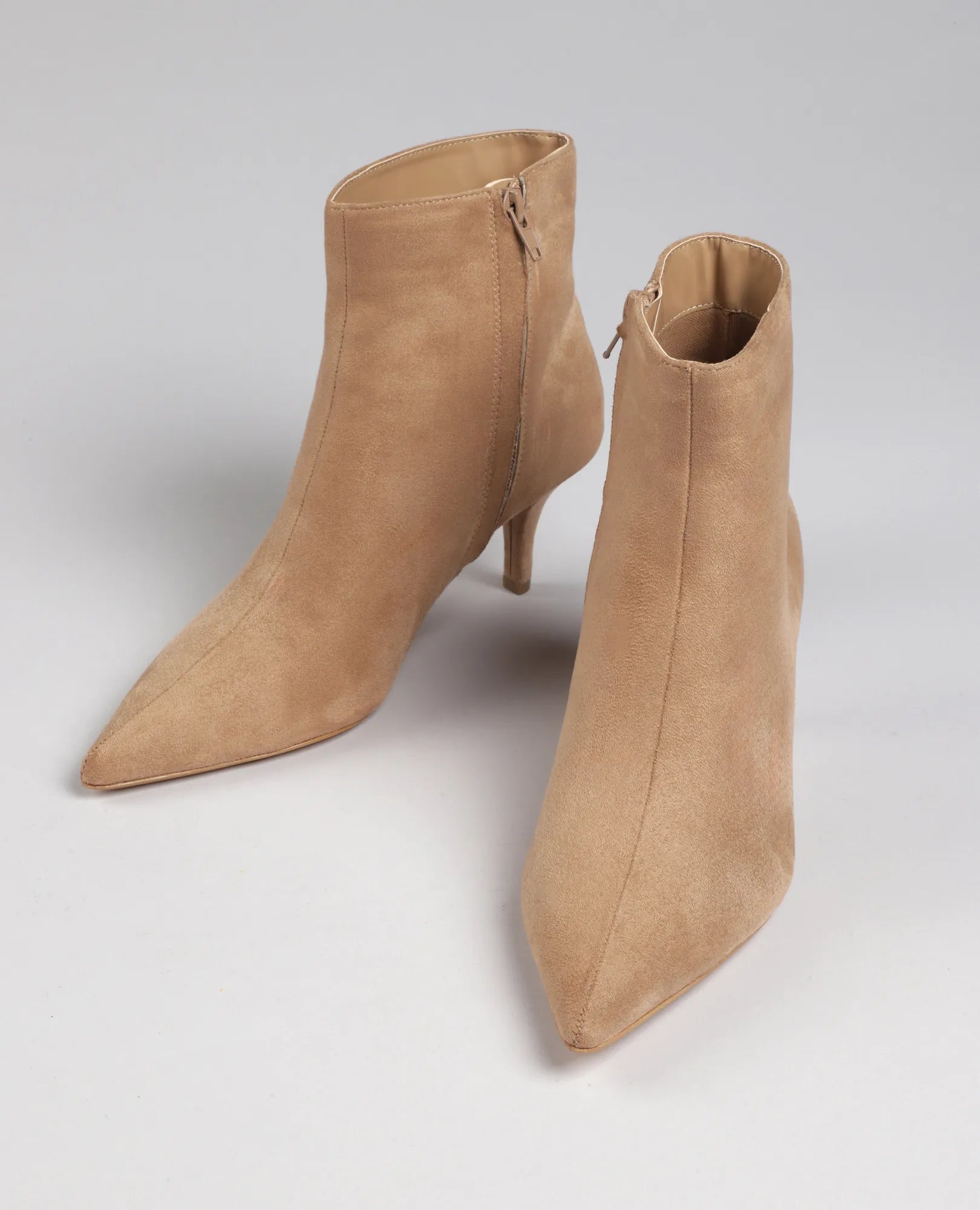 מגפוני עקב - אושר - B Unique - מגפונים