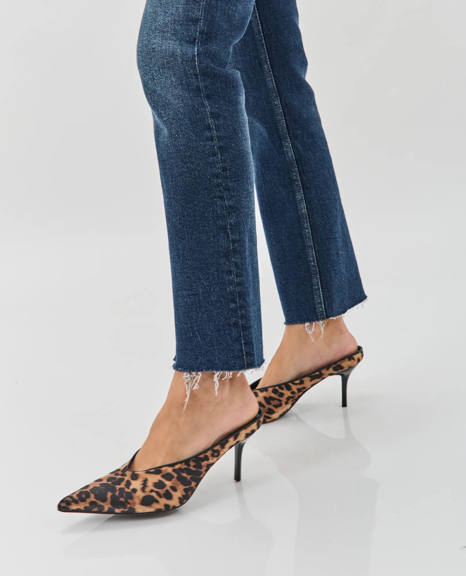 כפכפי עקב - דקל - B Unique - כפכפי עקב