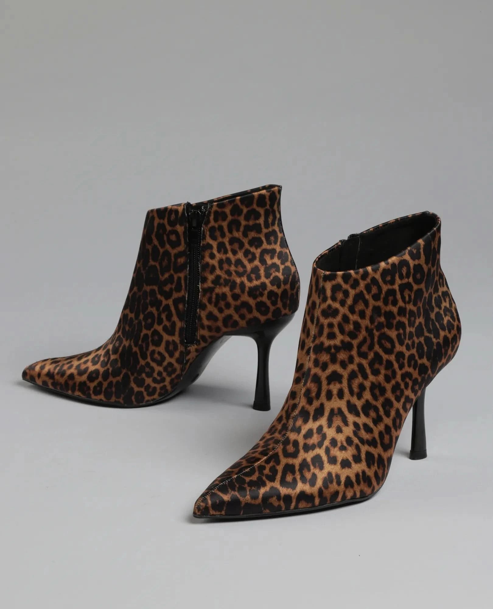 מגפוני עקב - משי - B Unique - מגפונים