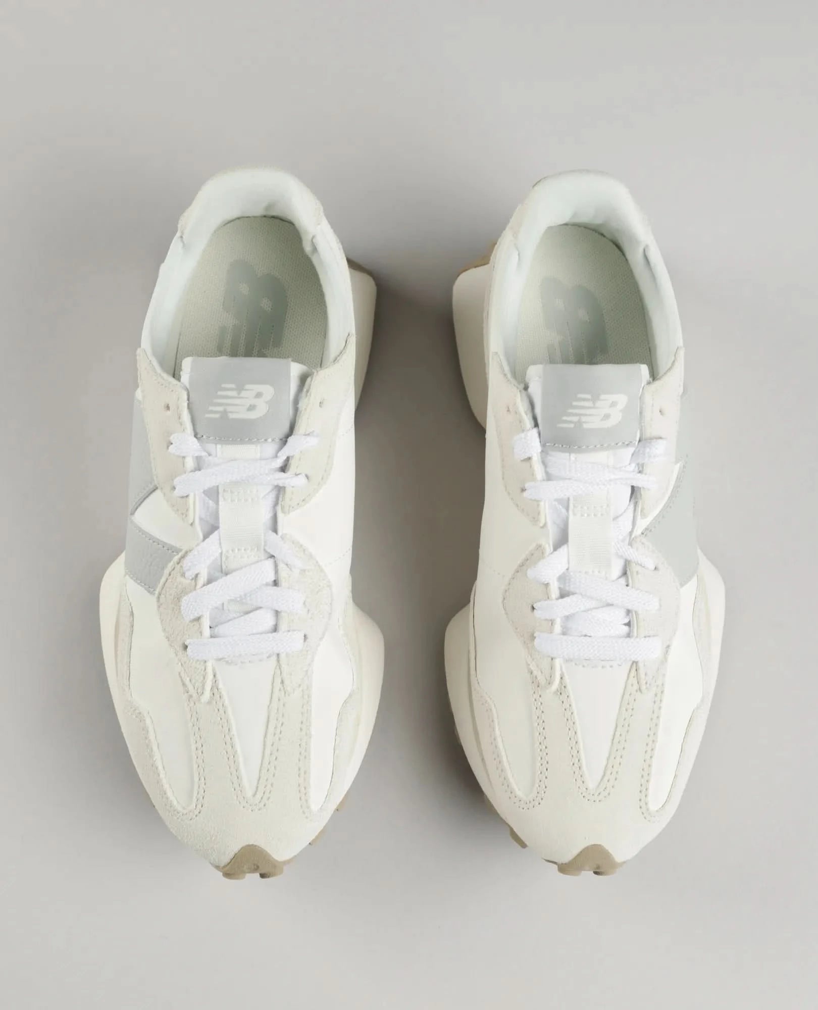 סניקרס 327 - נשים - B Unique