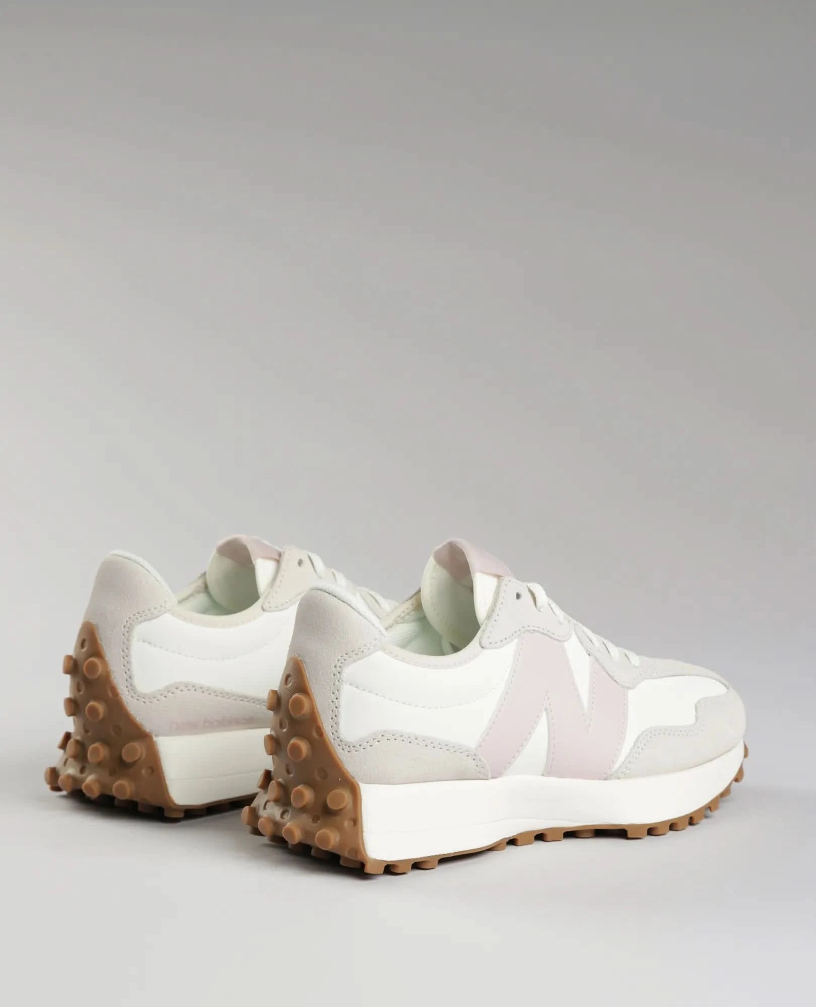 סניקרס 327 - נשים - B Unique