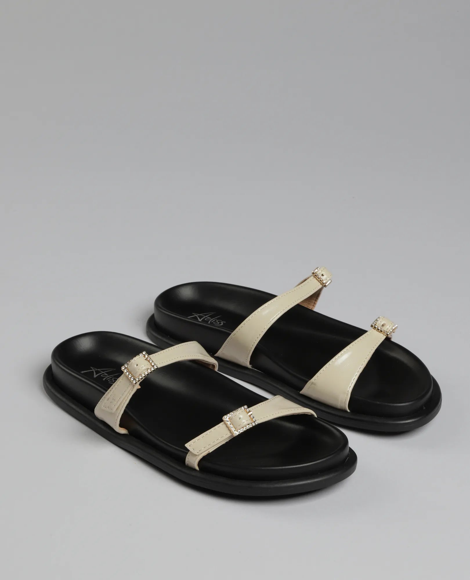 כפכפי רצועות - איריס - B Unique - סנדלים