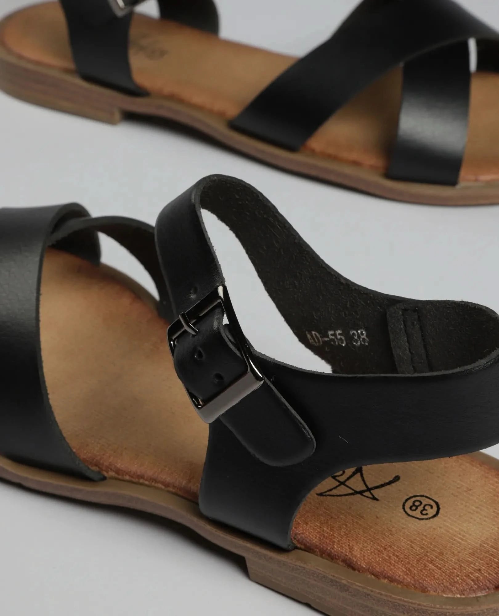 סנדלי רצועות - ליבנת - B Unique - סנדלים