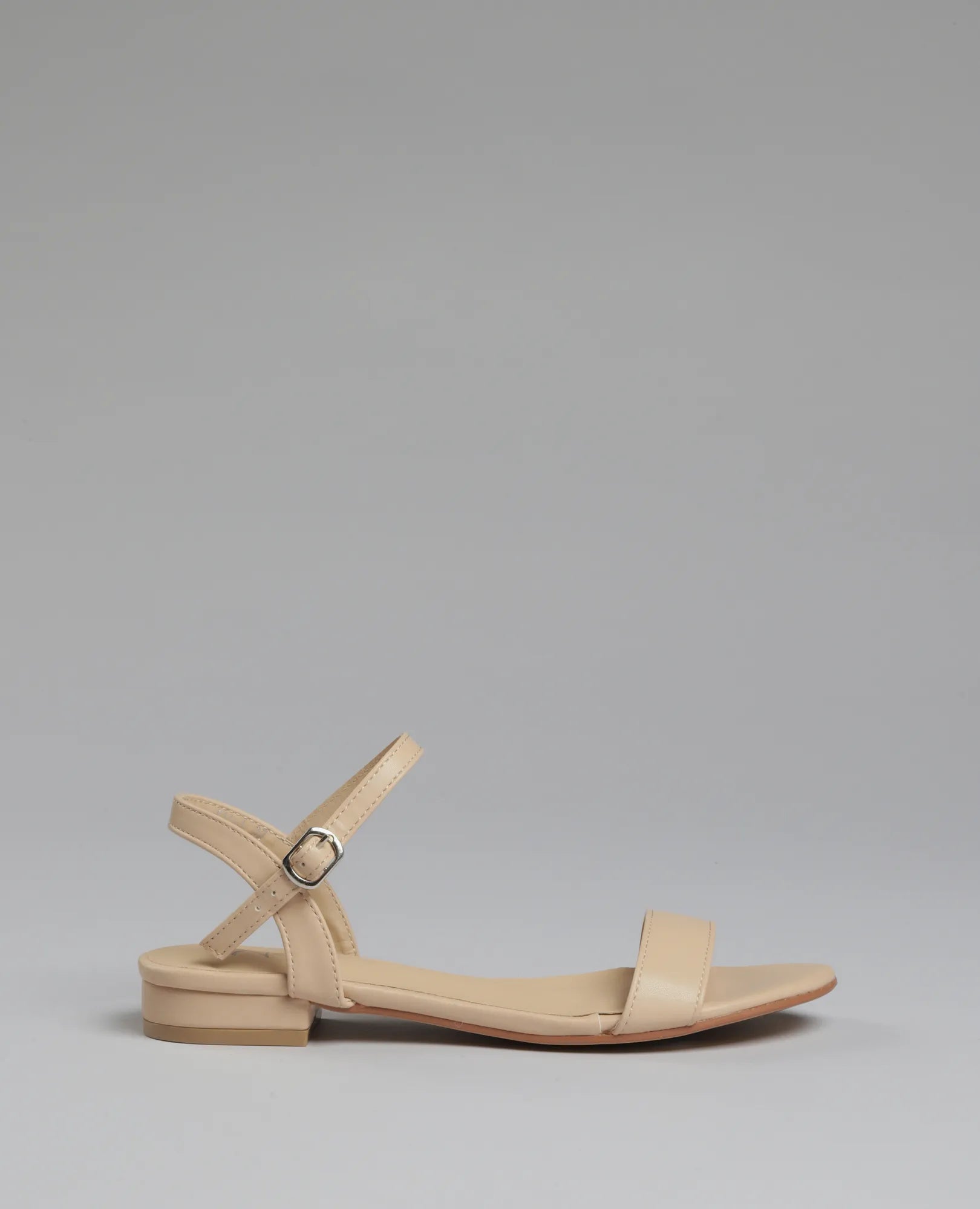 סנדלים שטוחים - לידר - B Unique - סנדלים