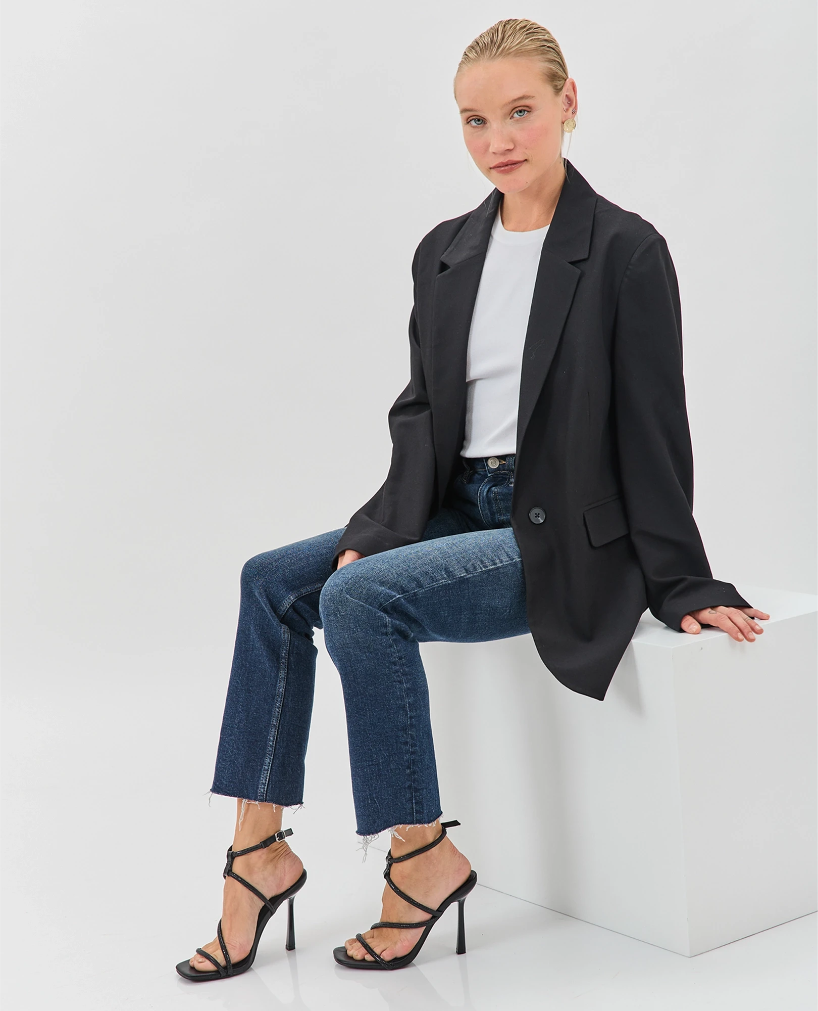 סנדלי עקב - סהר - B Unique - סנדלי עקב