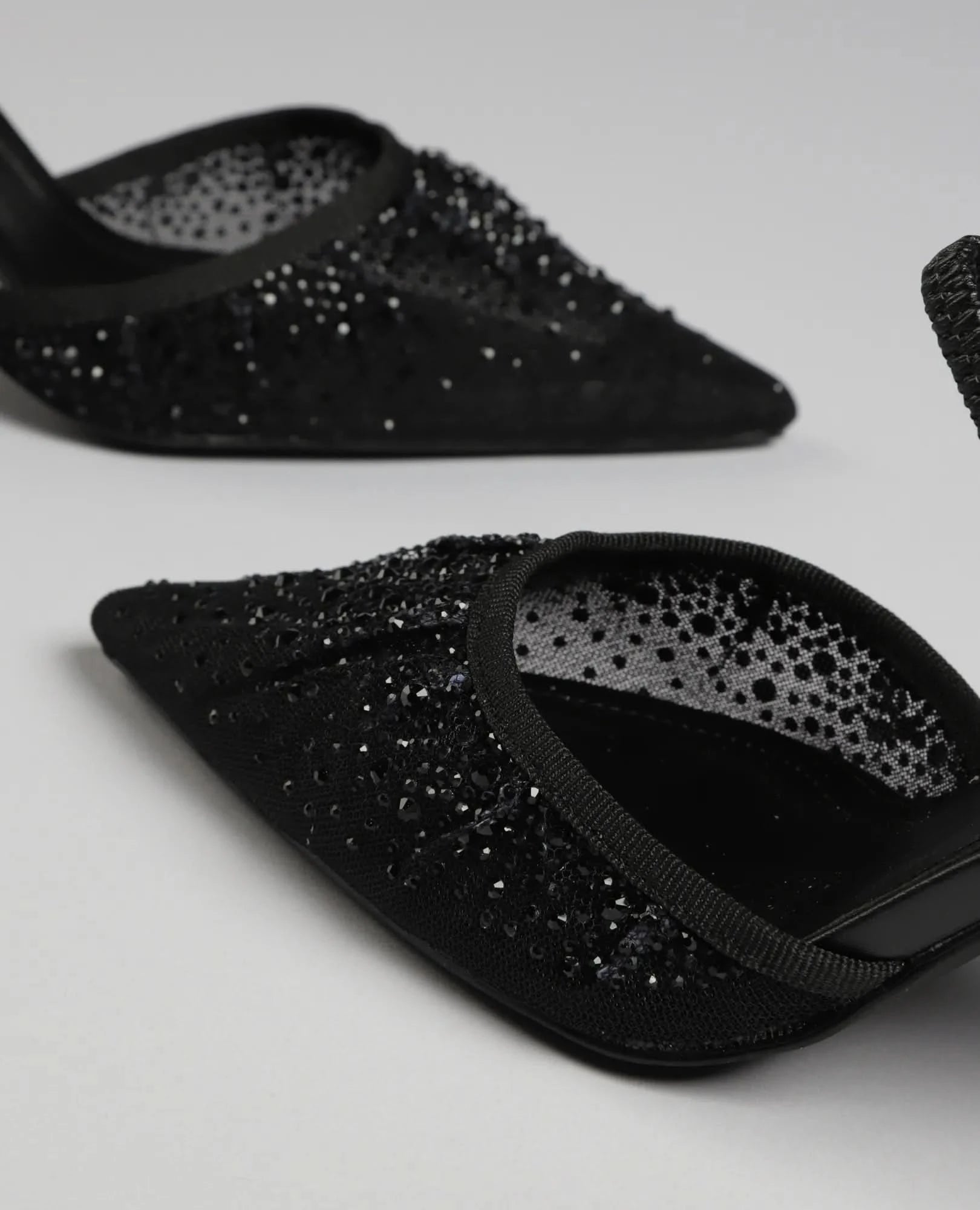 נעלי עקב - יהלום - B Unique - נעלי עקב