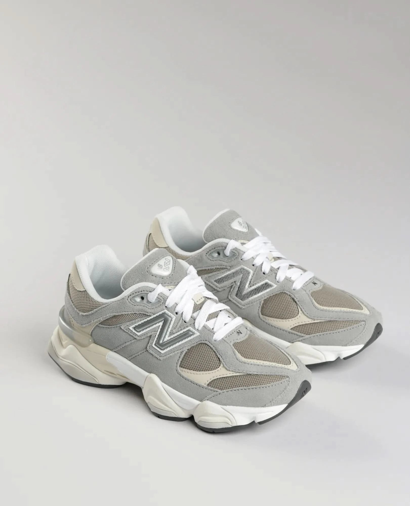 סניקרס 9060 - נשים - B Unique