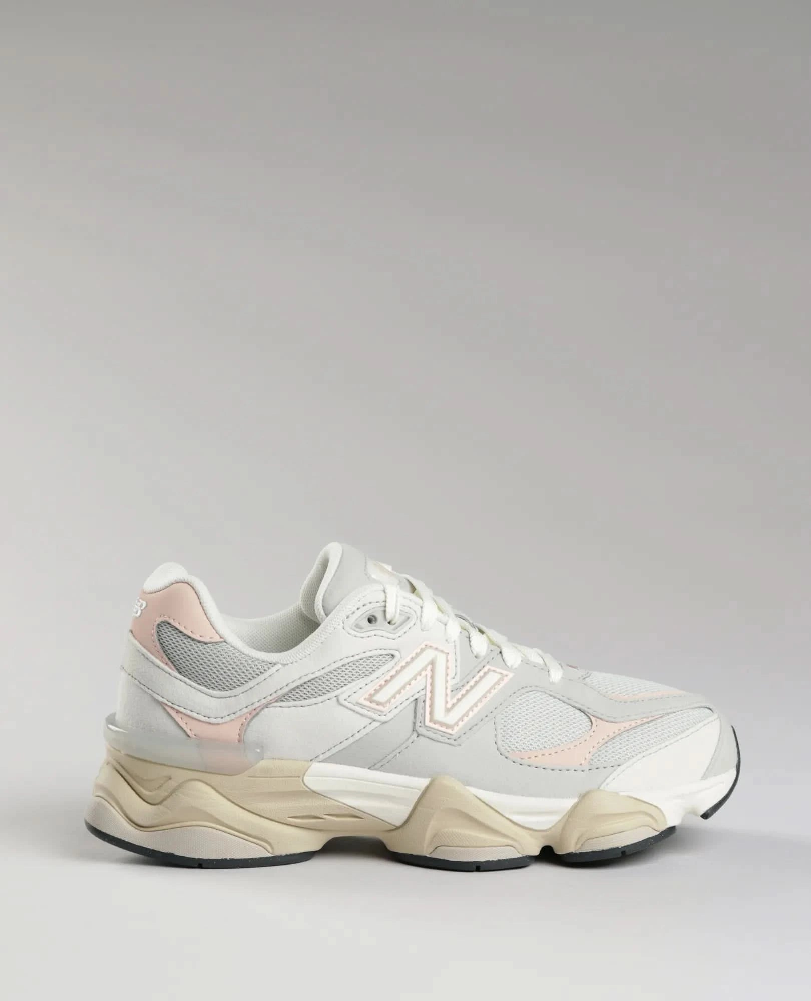 סניקרס 9060 - נשים - B Unique