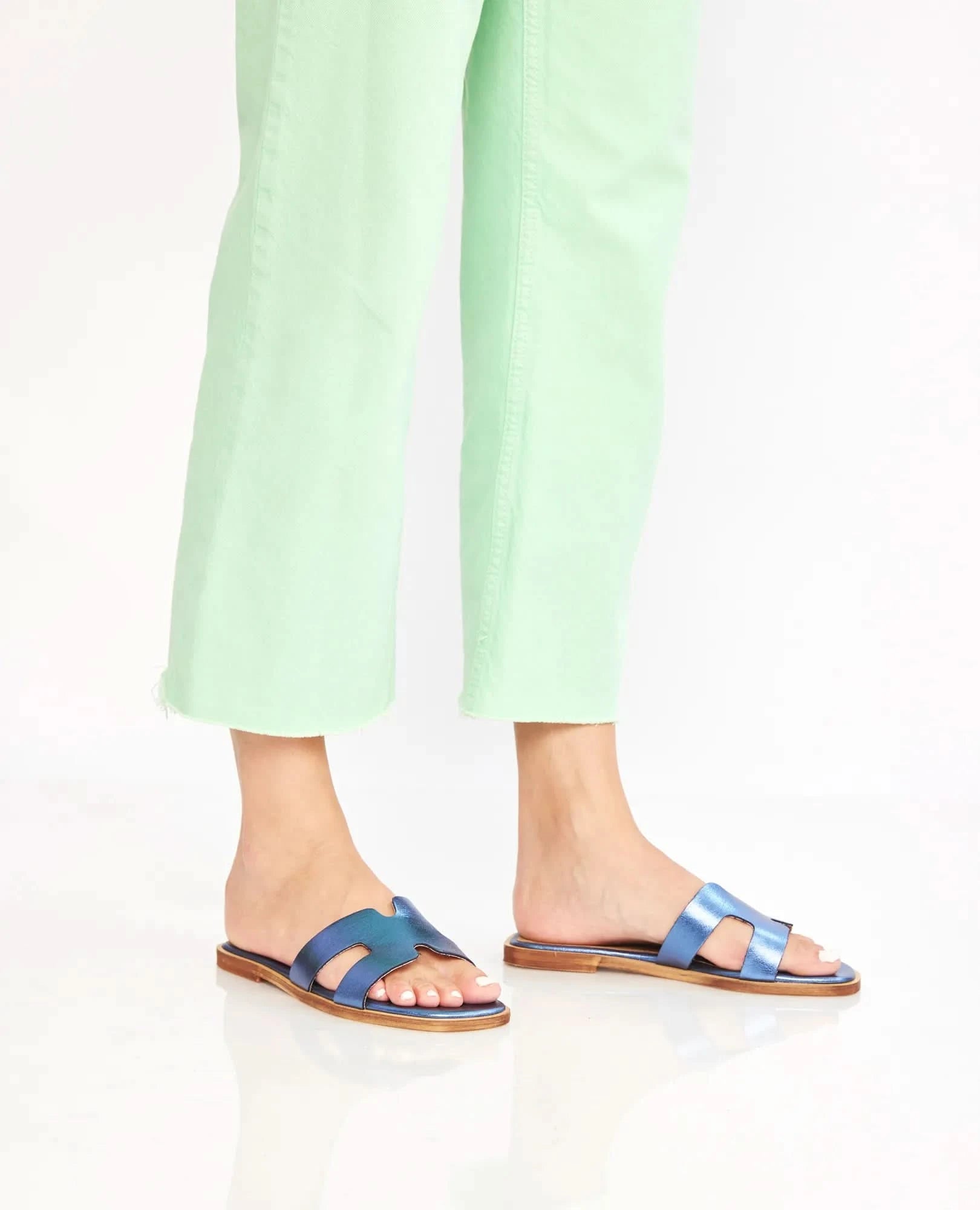 כפכפים שטוחים מרובעים - מיקה - B Unique