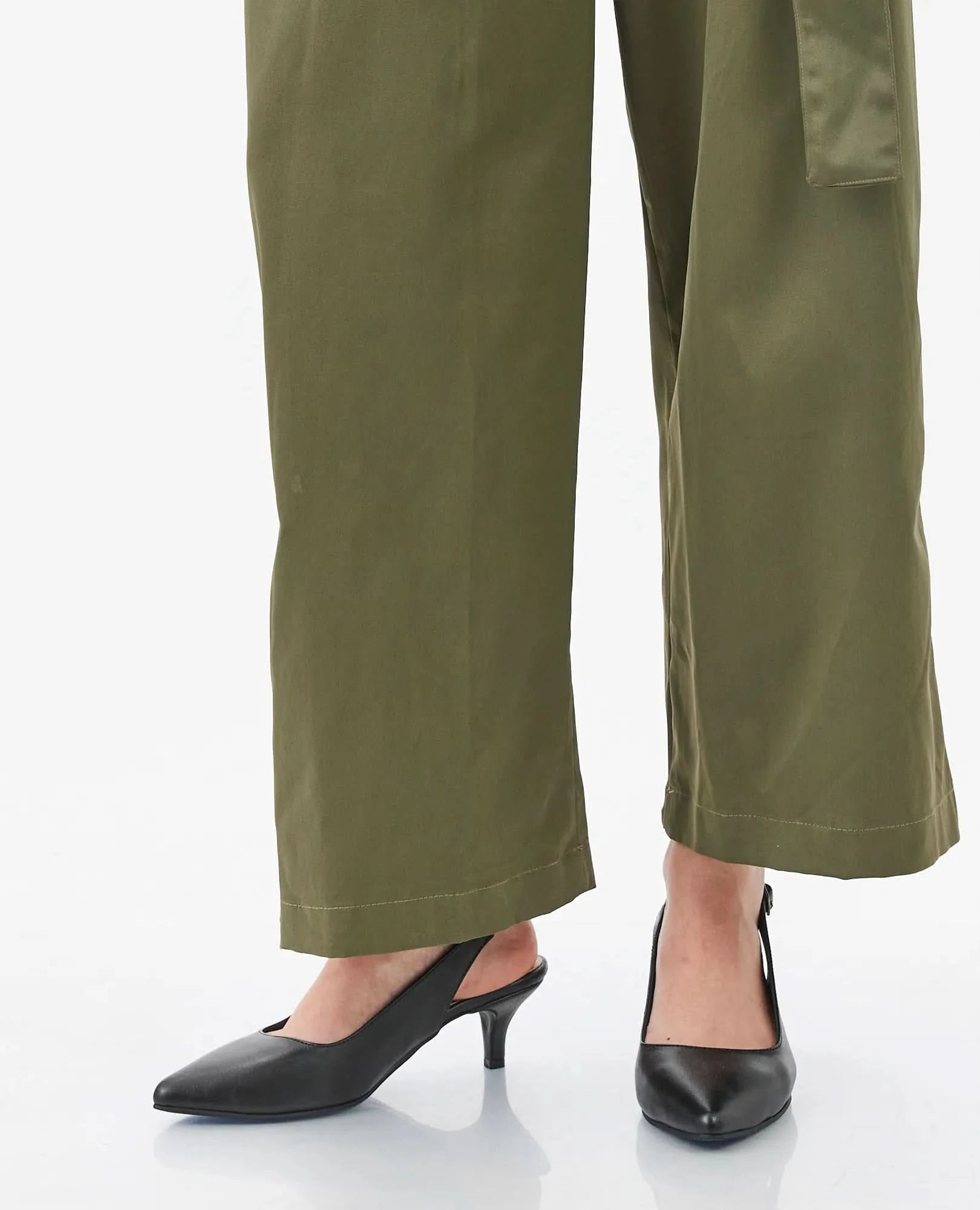 כפכפי עקב שפיץ- לוריין