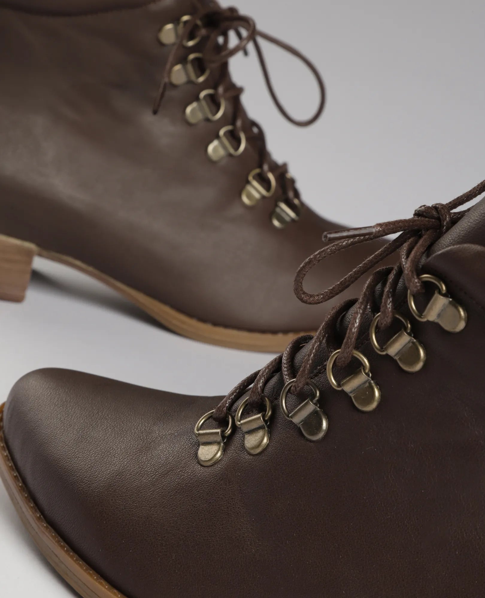 מגפוני שרוכים - עופרי - B Unique -  מגפונים