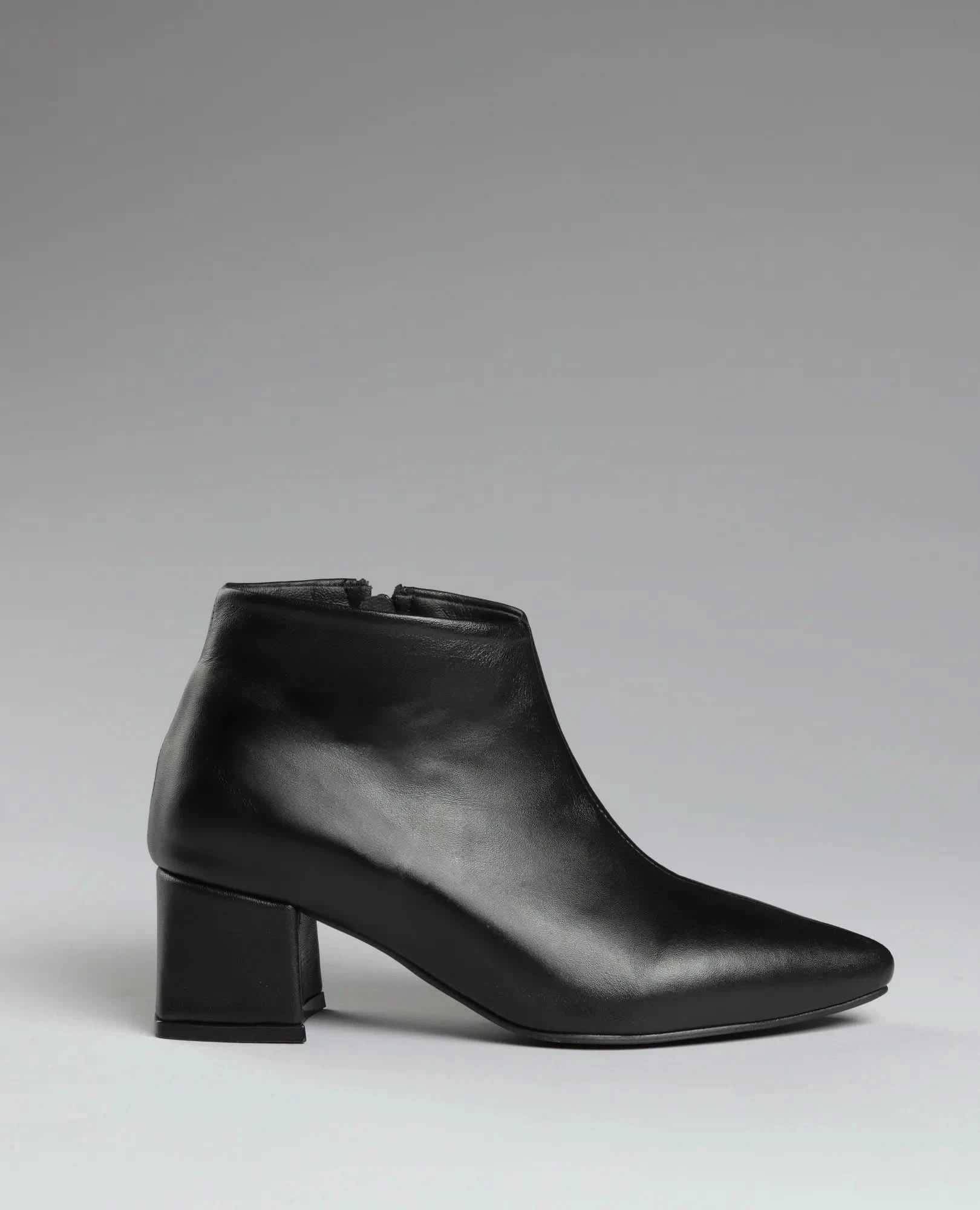 מגפוני עקב - רומי - B Unique -  מגפונים