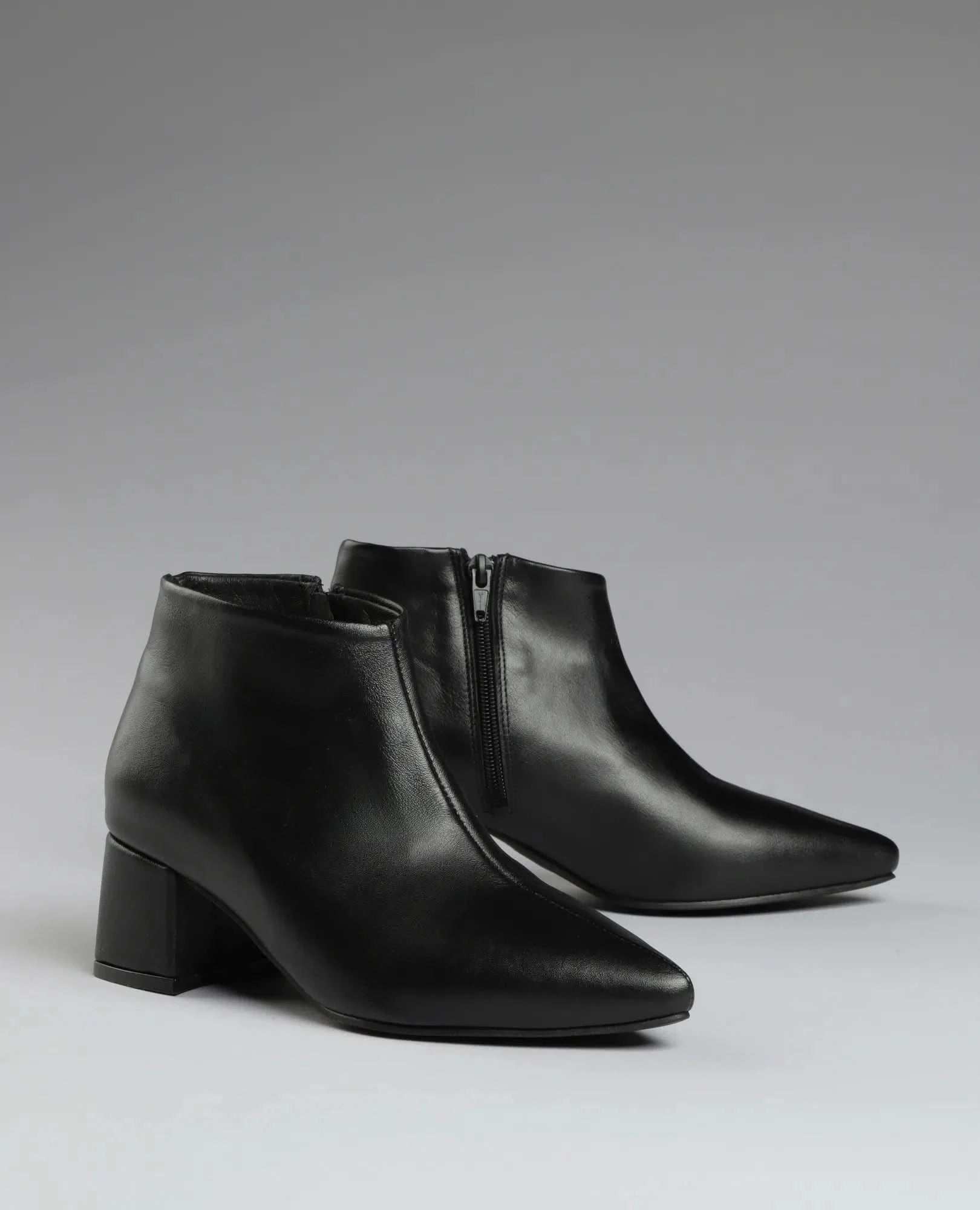 מגפוני עקב - רומי - B Unique -  מגפונים