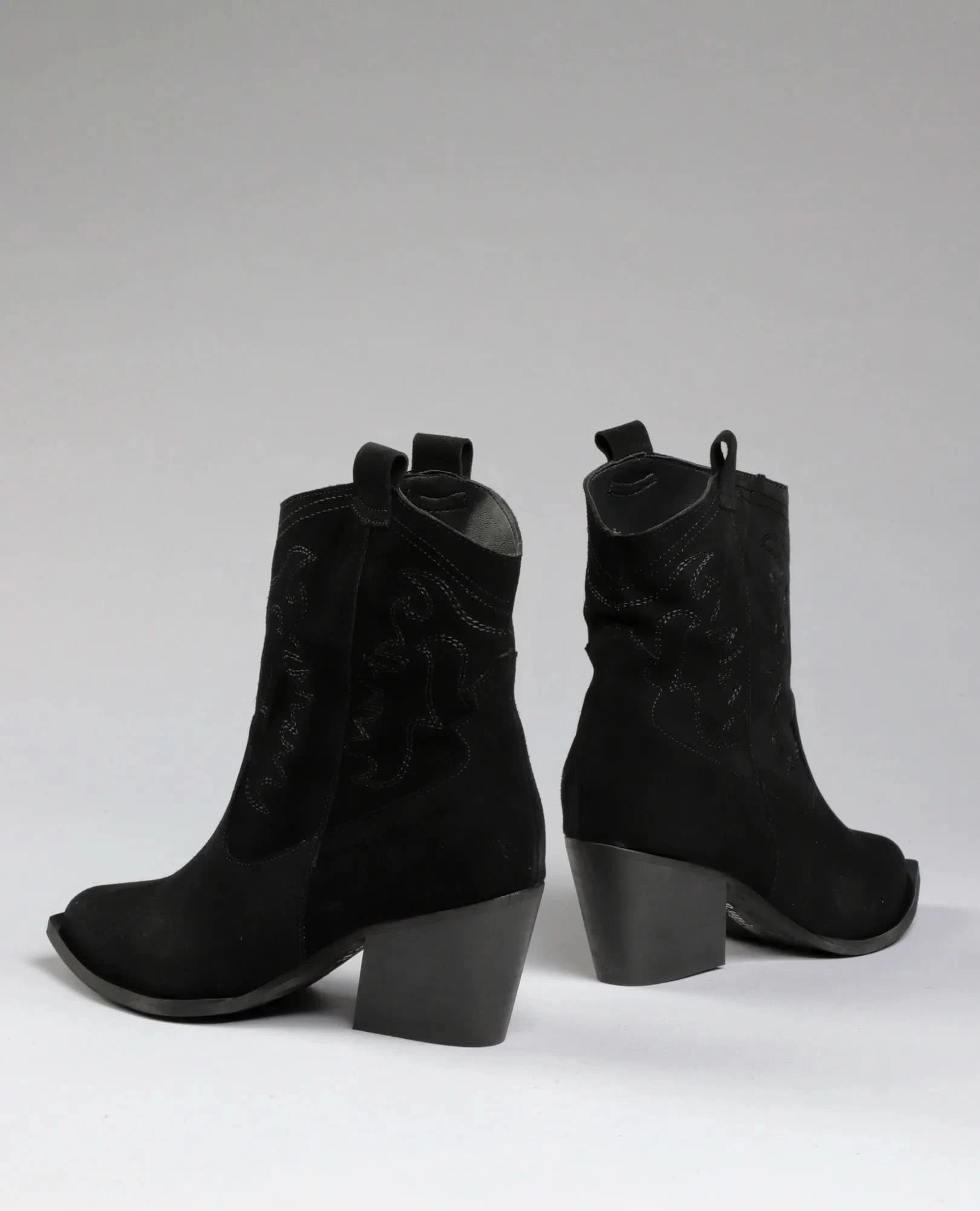 מגפוני בוקרים - נרקיס - B Unique -  מגפונים