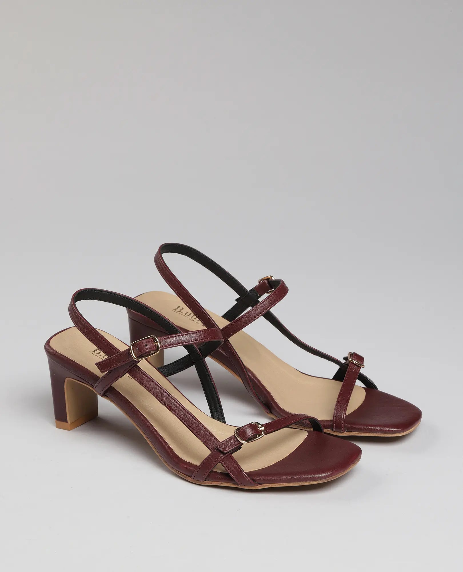 סנדלי עקב- מריאן - B Unique -  סנדלים