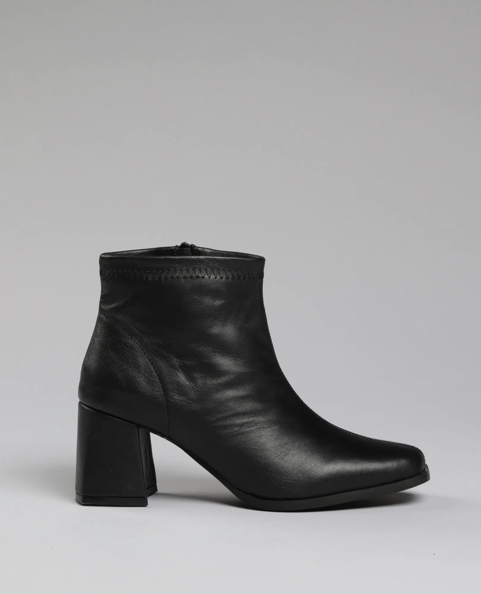 מגפוני עקב - רונה לי - B Unique -  מגפונים