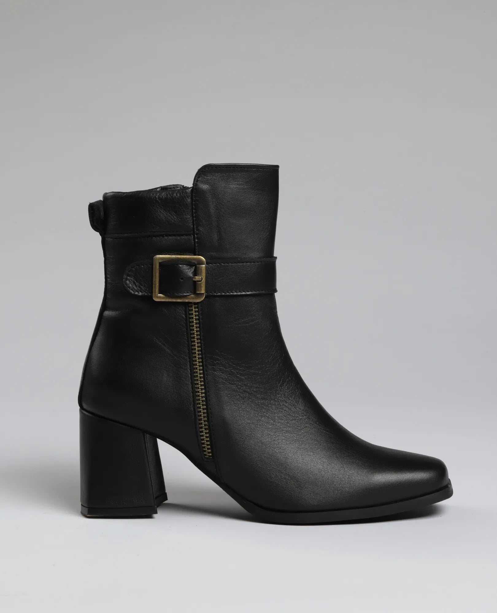 מגפוני עקב - קייסי - B Unique -  מגפונים