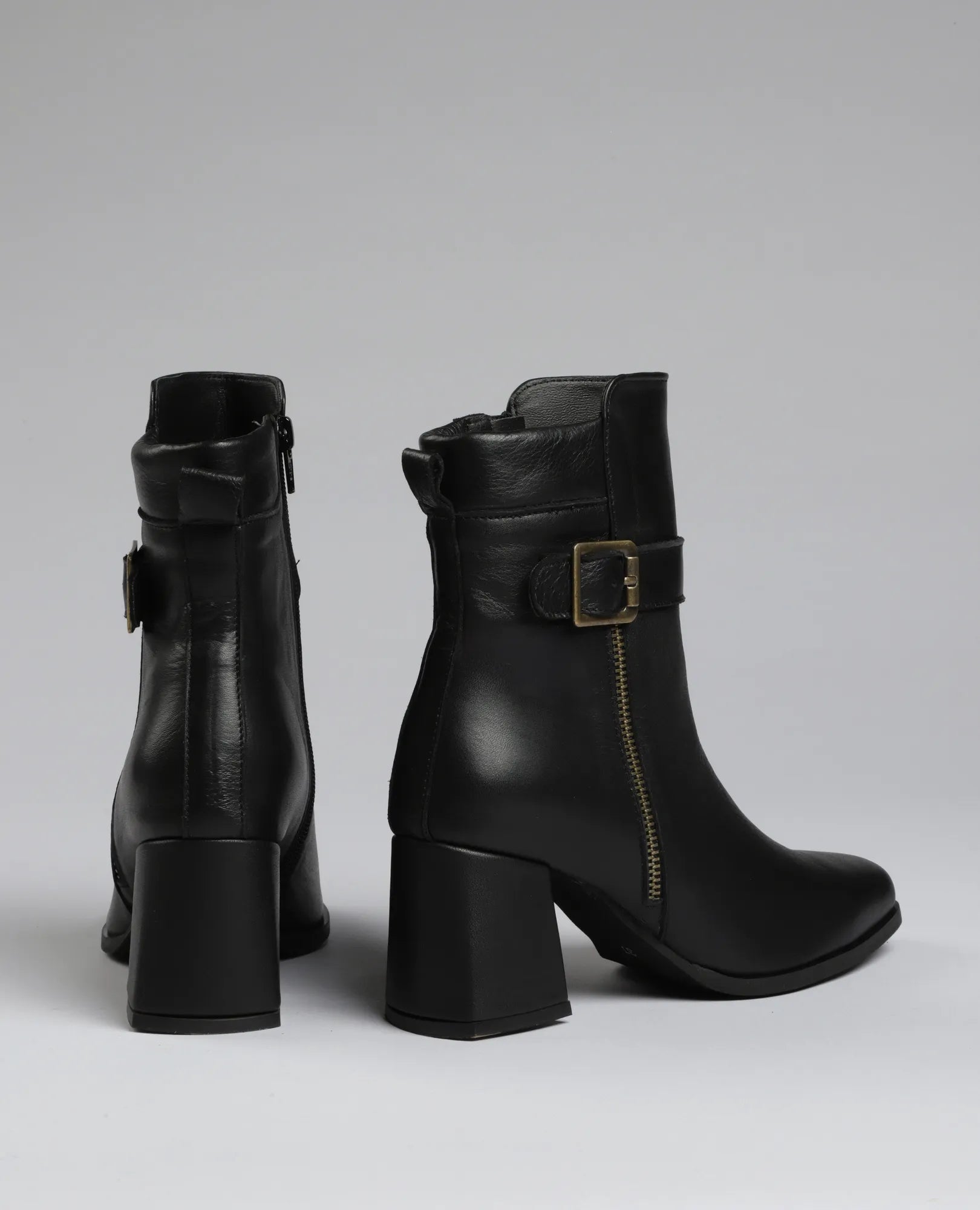 מגפוני עקב - קייסי - B Unique -  מגפונים