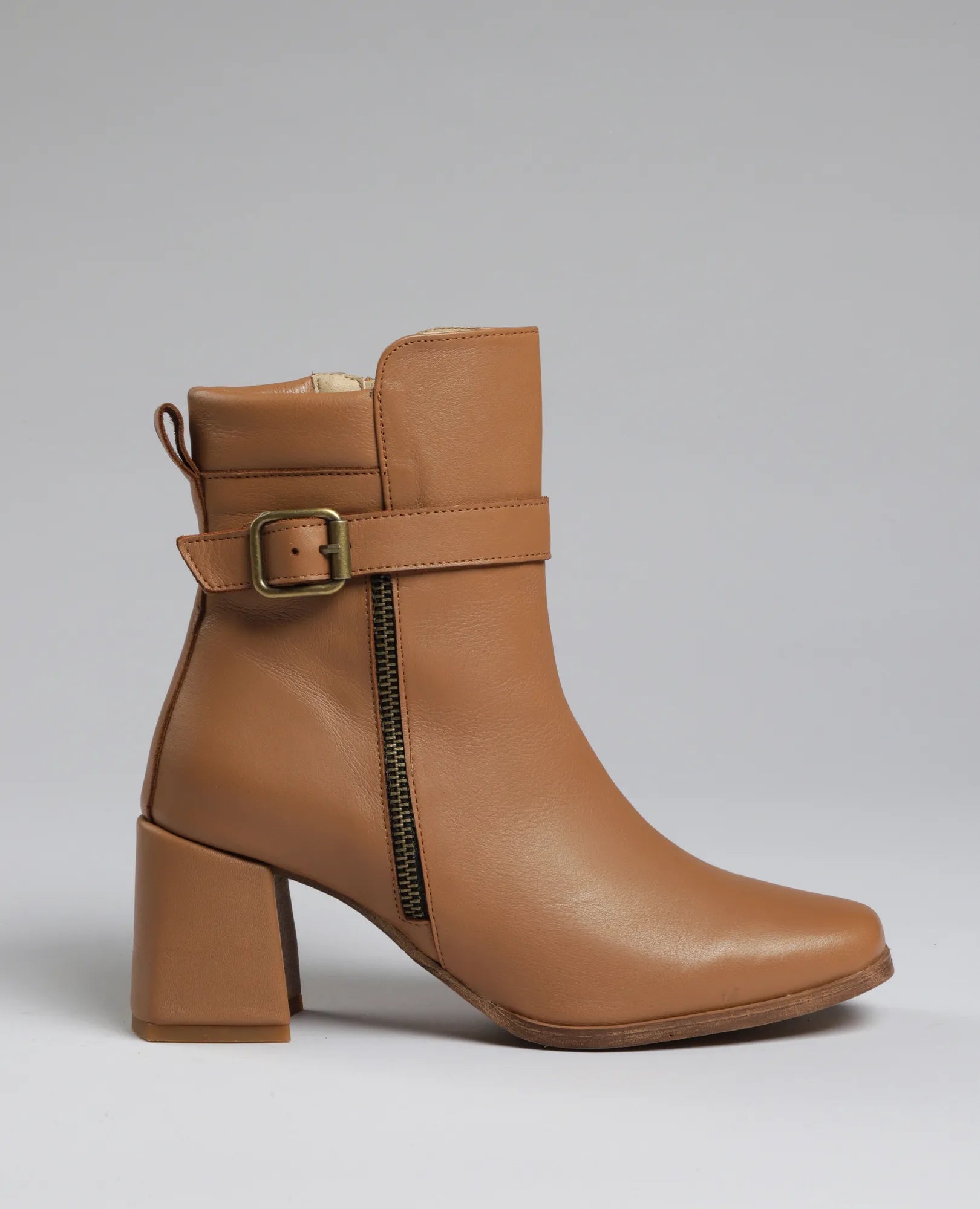 מגפוני עקב - קייסי - B Unique -  מגפונים