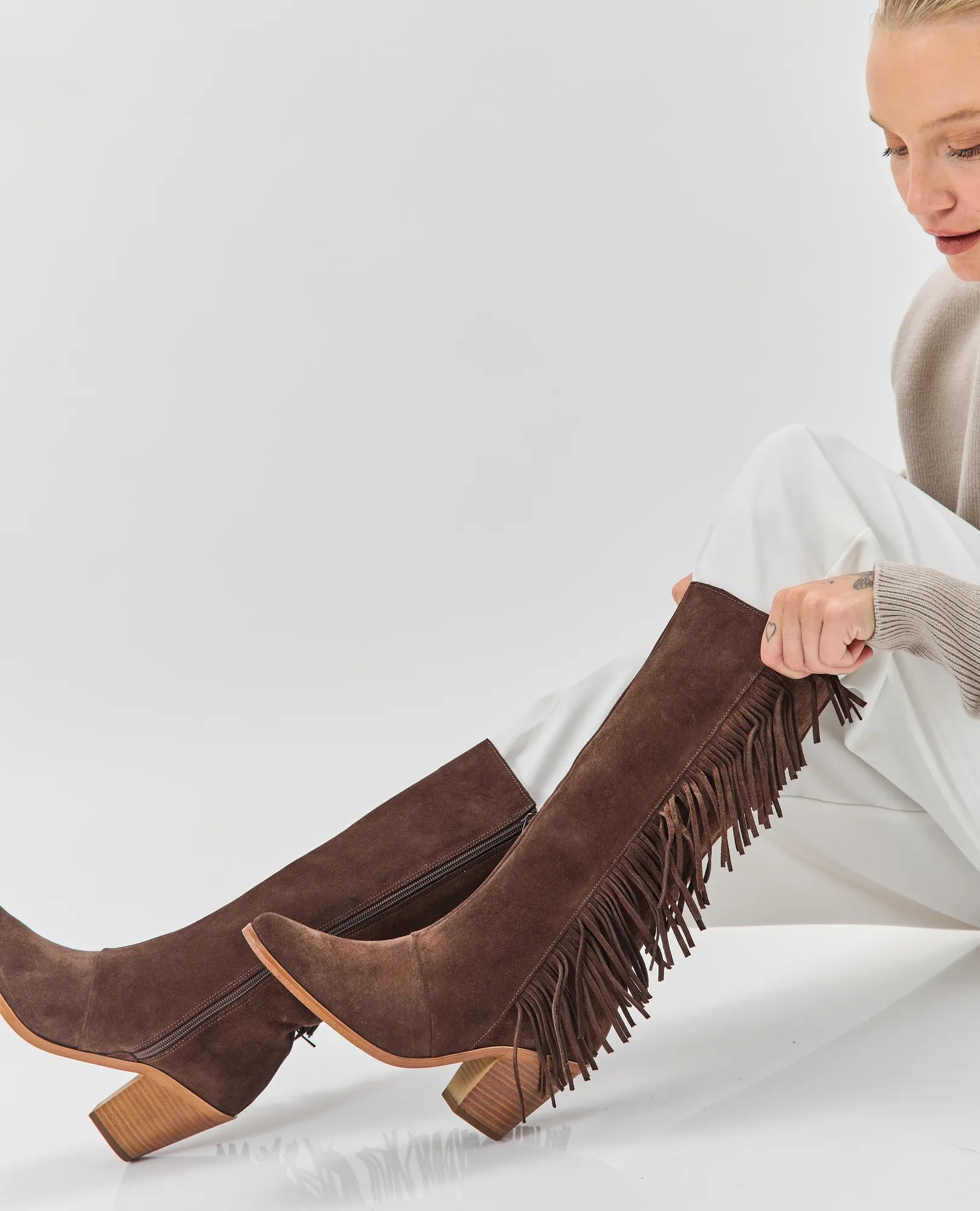 מגפי זמש בשילוב פרנזים - שיילה - B Unique -  מגפיים