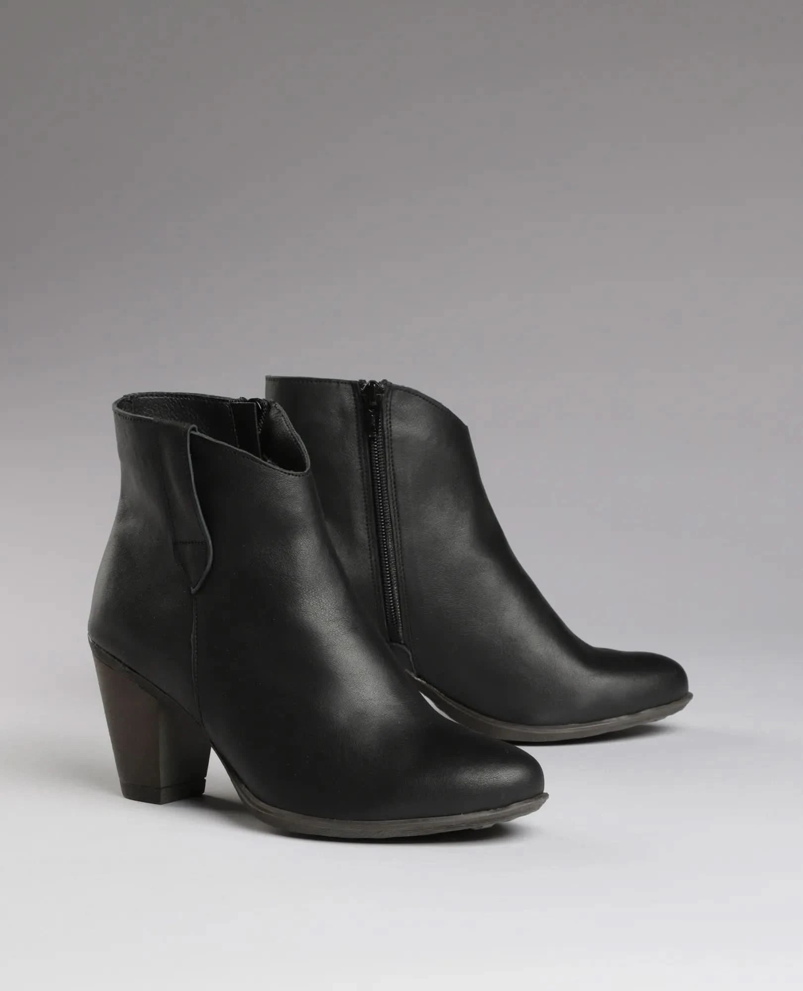 מגפוני עקב- אליאן - B Unique -  