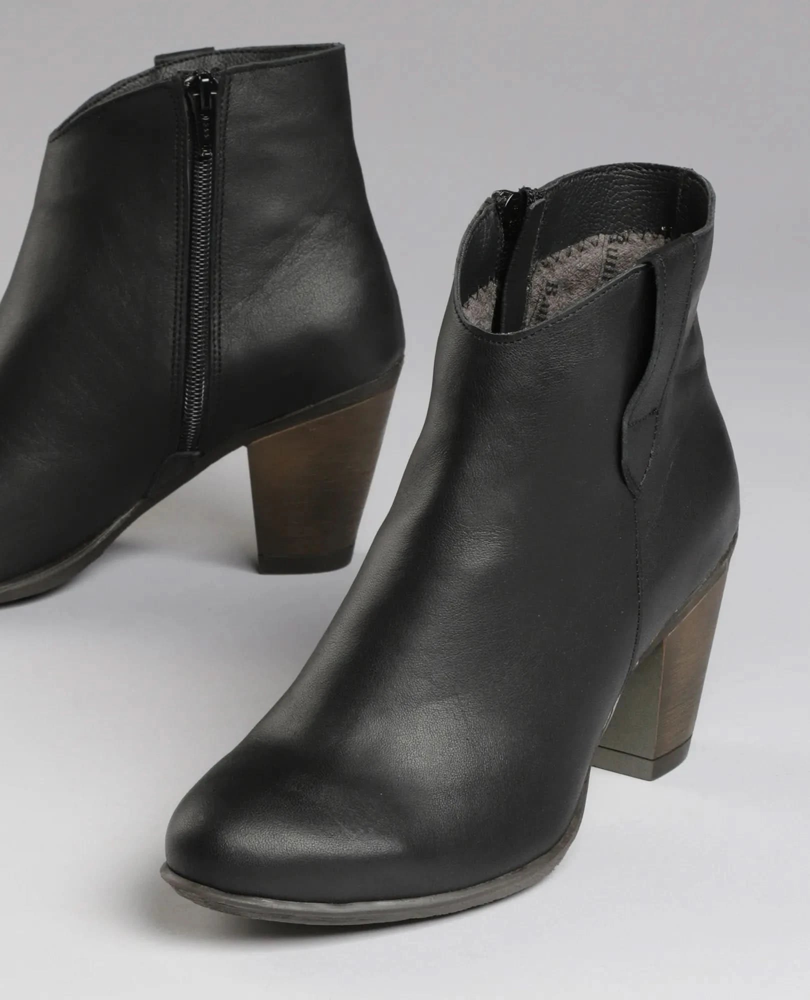 מגפוני עקב- אליאן - B Unique -  