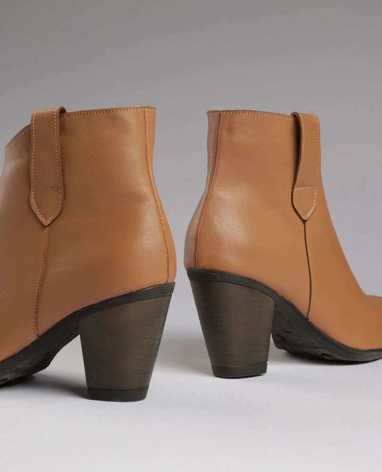 מגפוני עקב- אליאן - B Unique -  