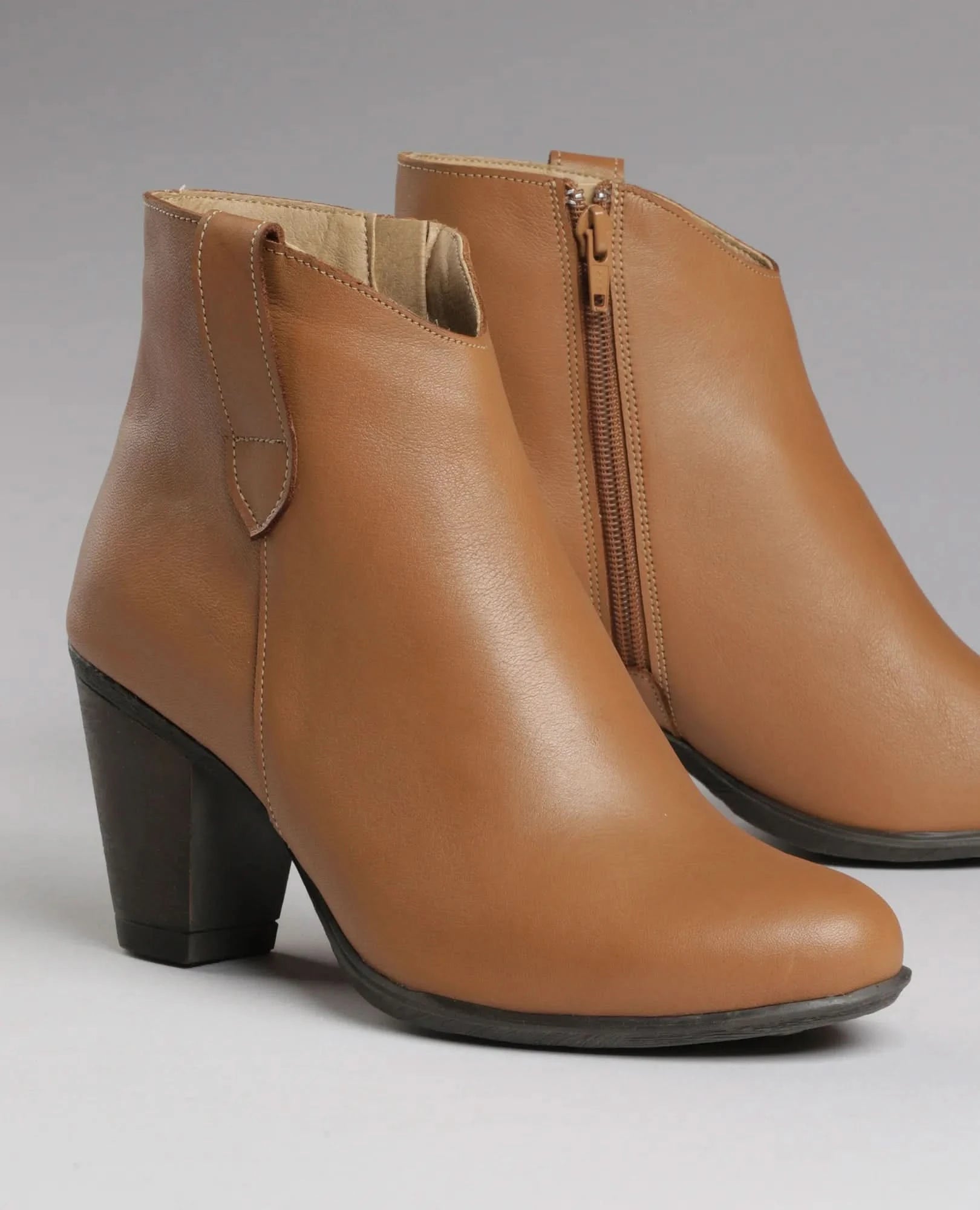 מגפוני עקב- אליאן - B Unique -  