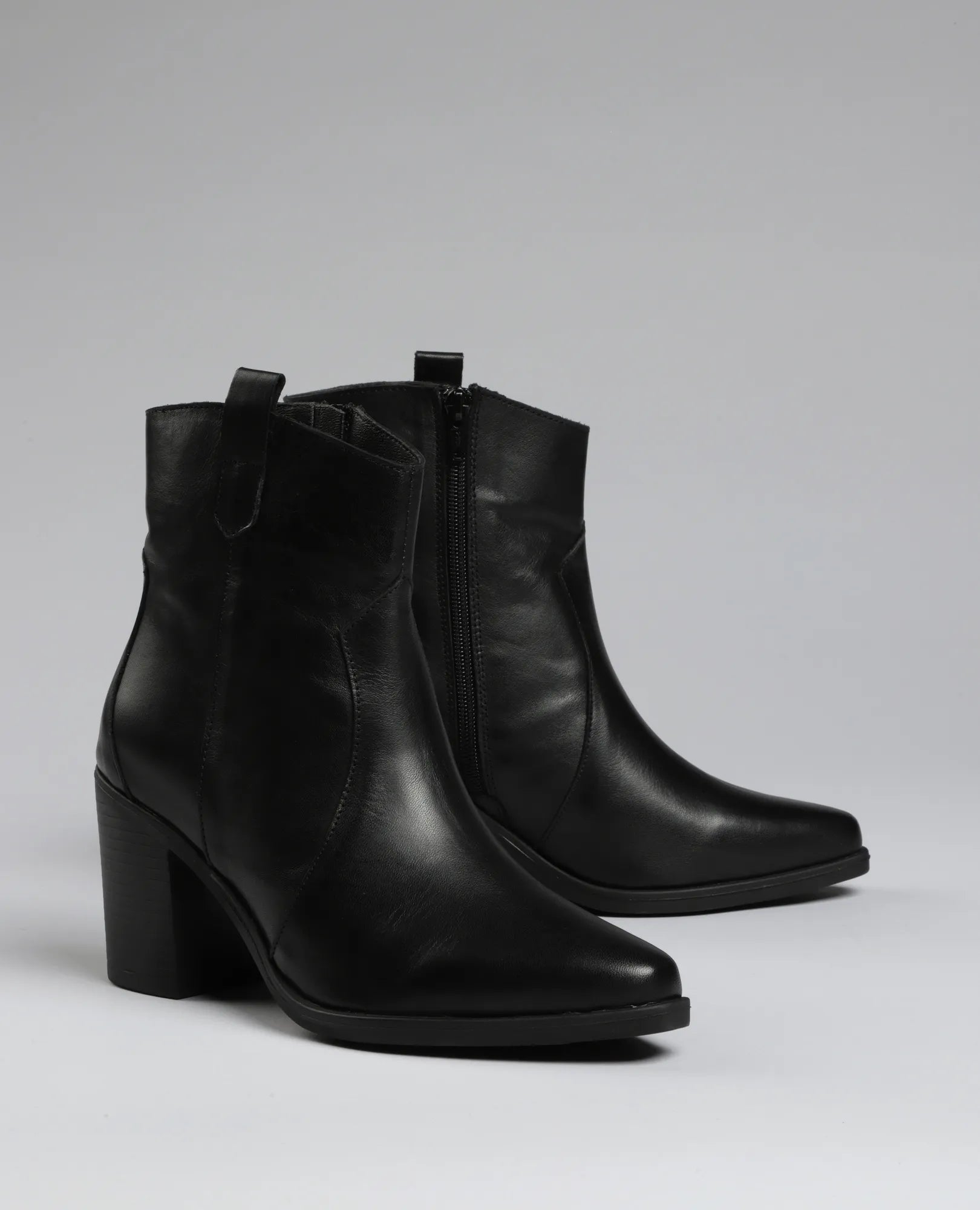 מגפוני עקב - מרי קייט - B Unique -  מגפונים