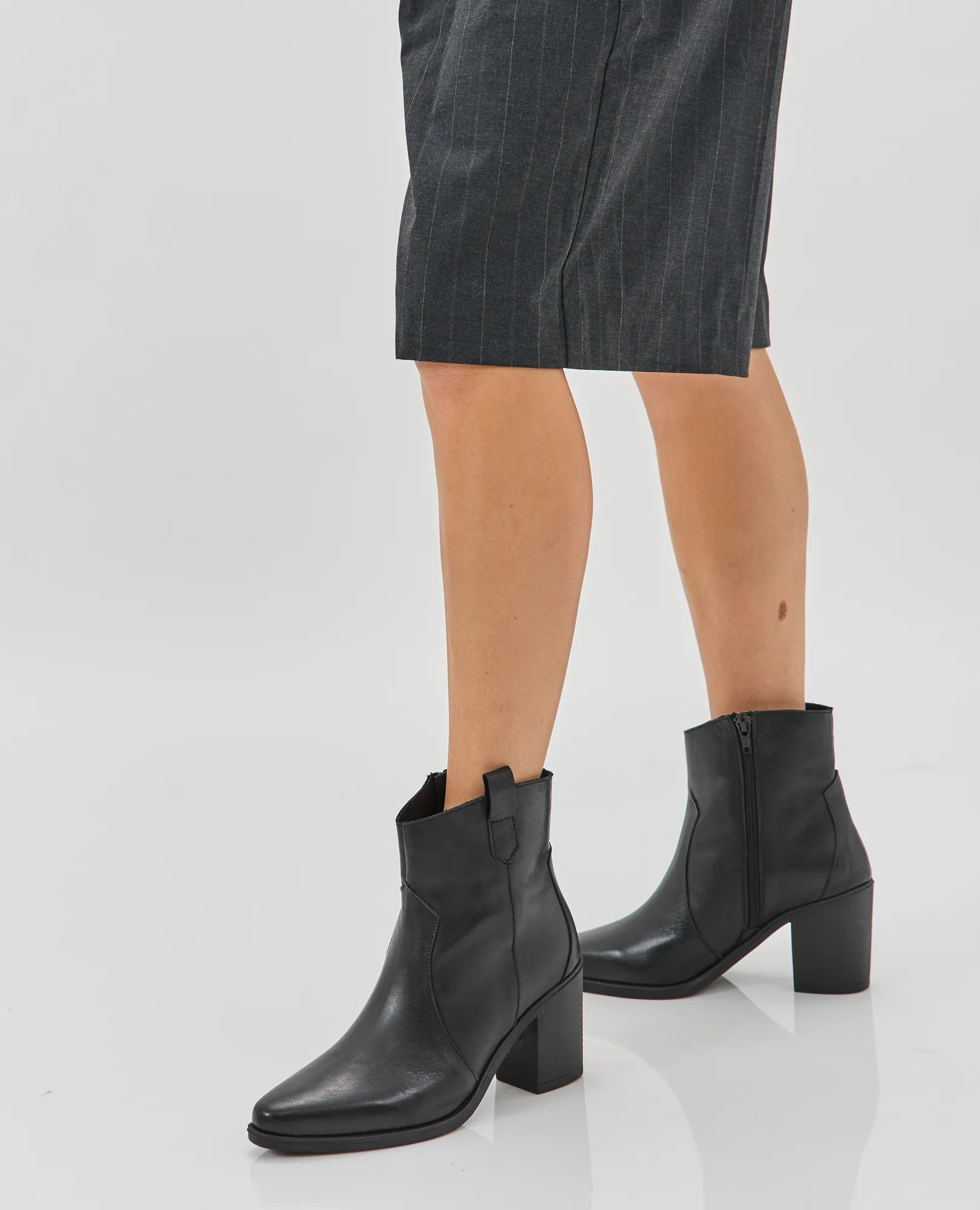 מגפוני עקב - מרי קייט - B Unique -  מגפונים