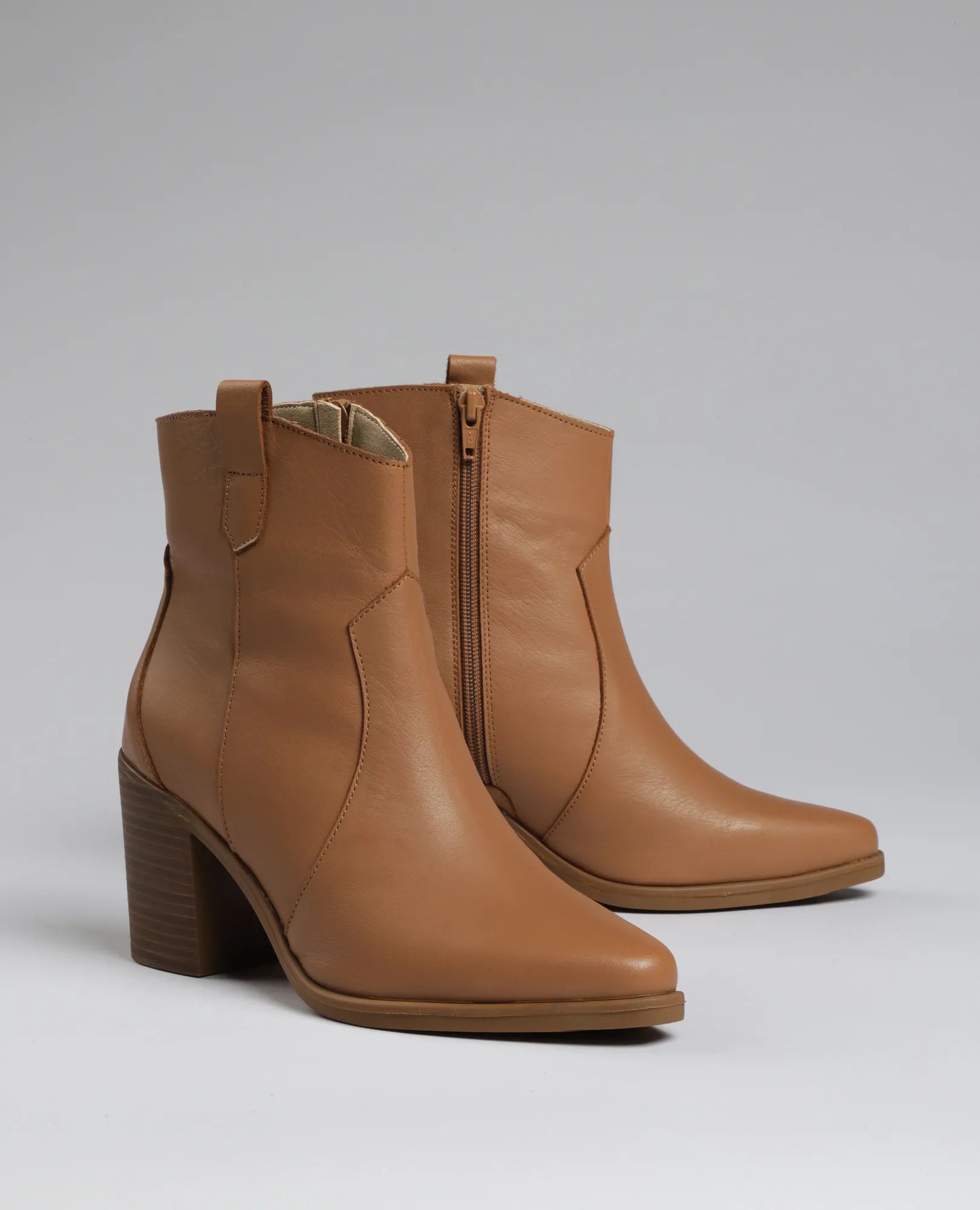 מגפוני עקב - מרי קייט - B Unique -  מגפונים